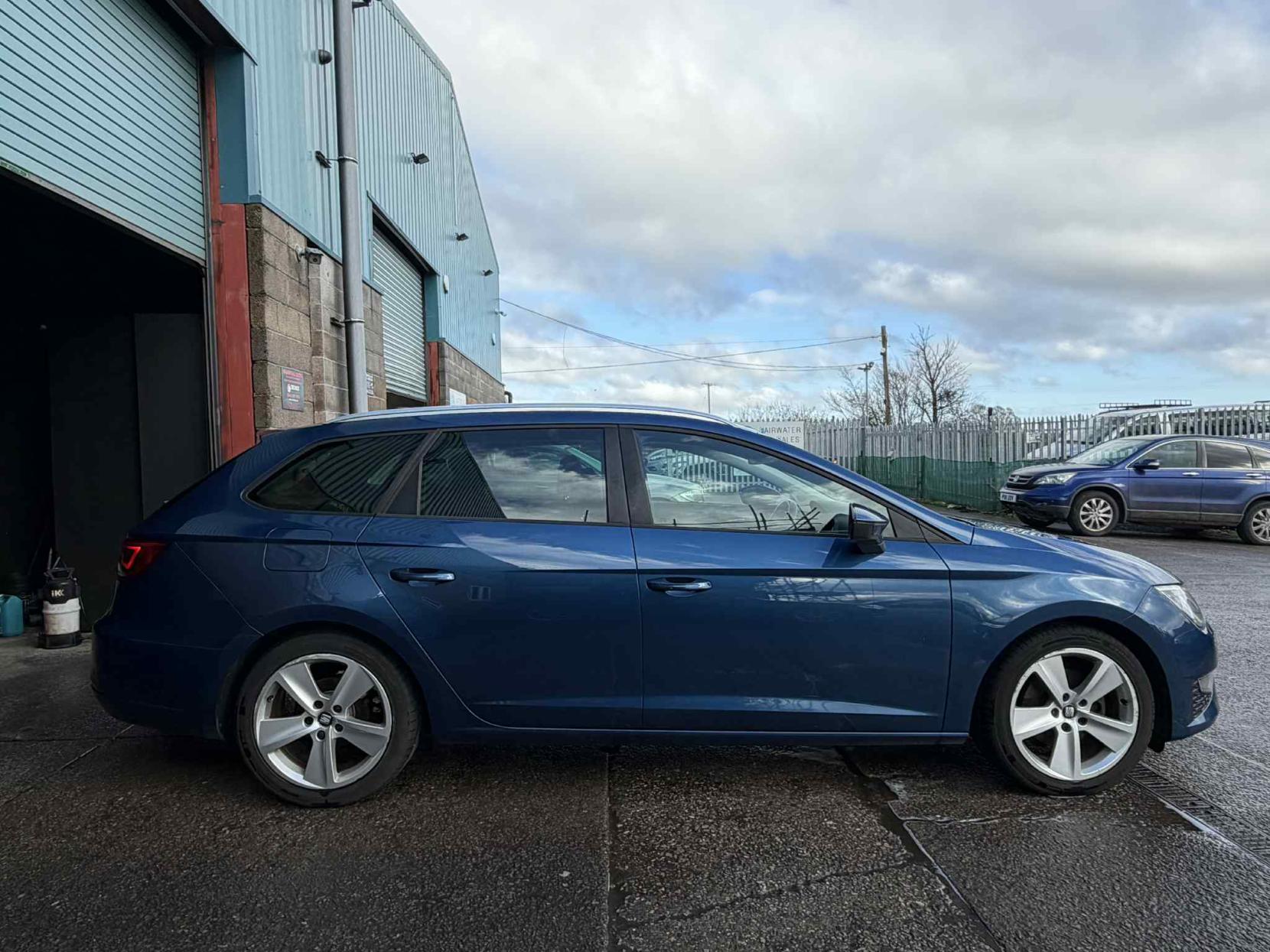 SEAT Leon 2.0 TDI FR Sport Tourer 5dr Diesel Manual Euro 6 (s/s) (150 ps)