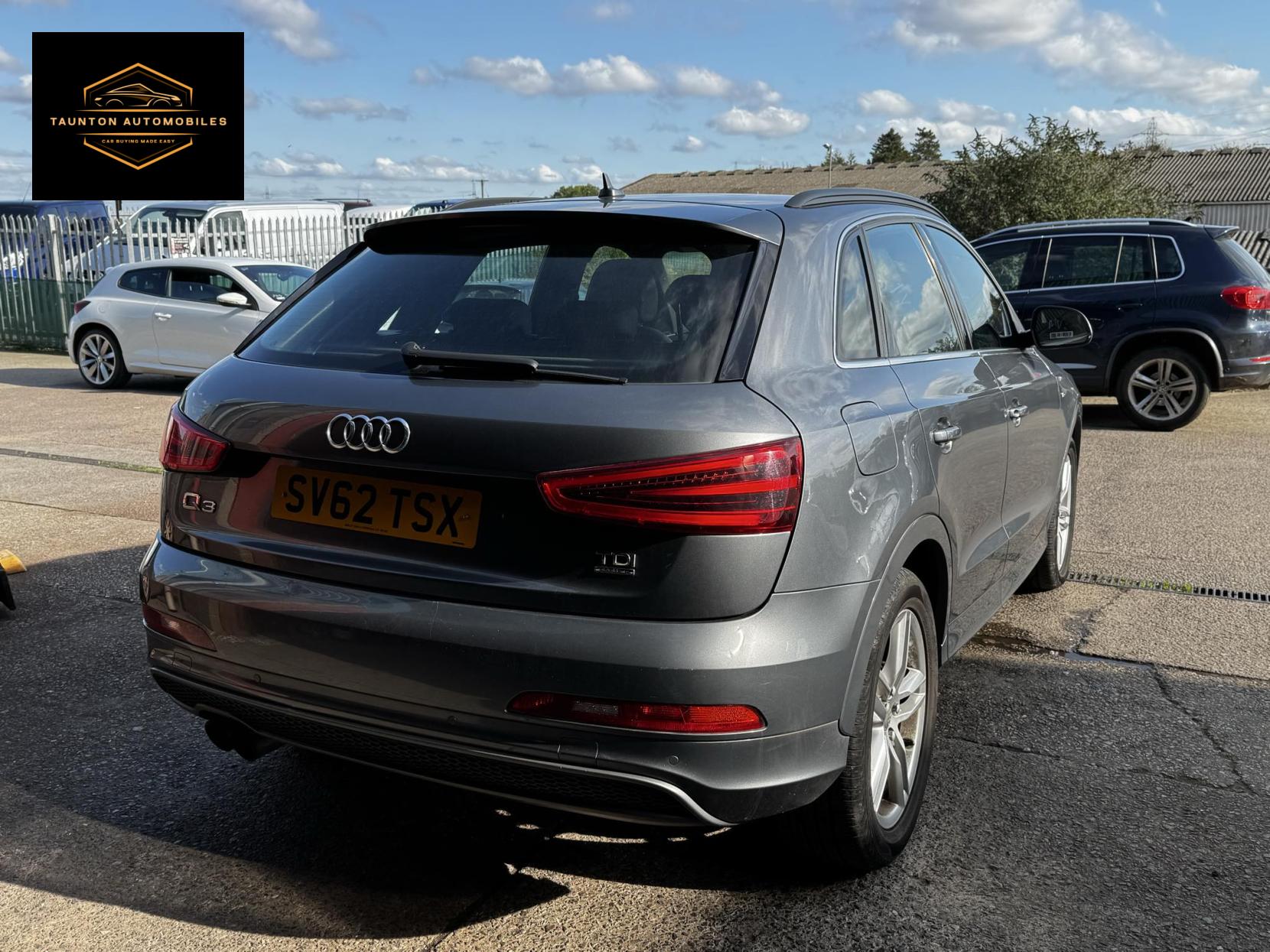 Audi Q3 2.0 TDI S line SUV 5dr Diesel S Tronic quattro Euro 5 (s/s) (177 ps)