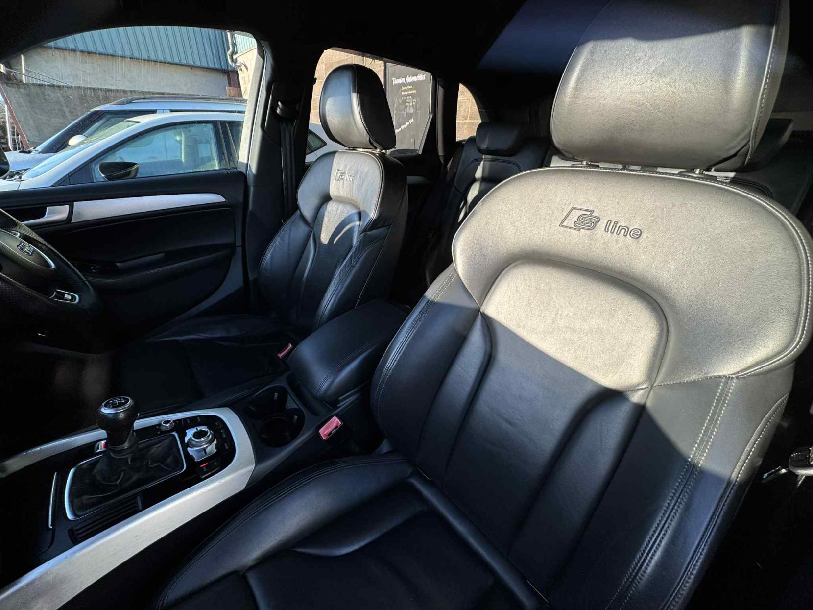 Audi Q5 2.0 TDI S line Plus SUV 5dr Diesel Manual quattro Euro 5 (s/s) (177 ps)