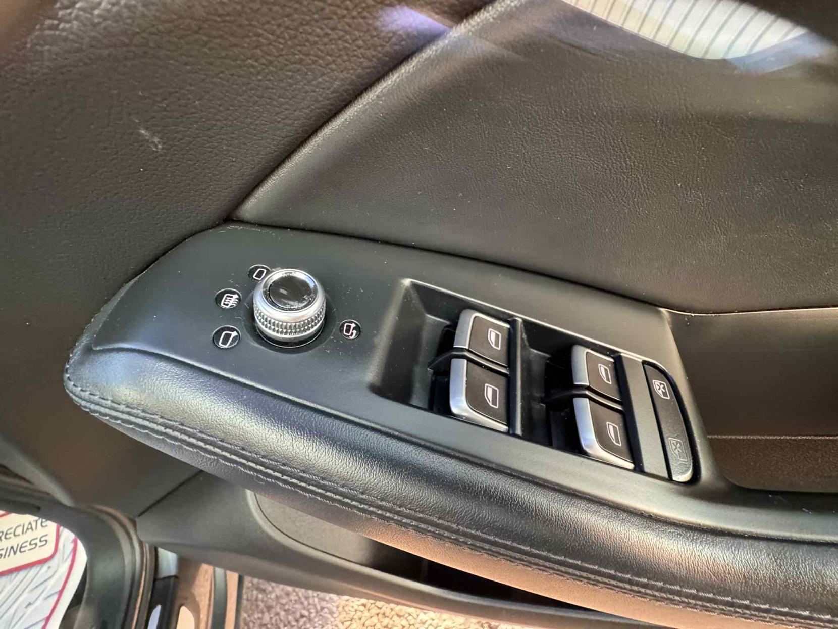 Audi Q5 2.0 TDI S line Plus SUV 5dr Diesel Manual quattro Euro 5 (s/s) (177 ps)