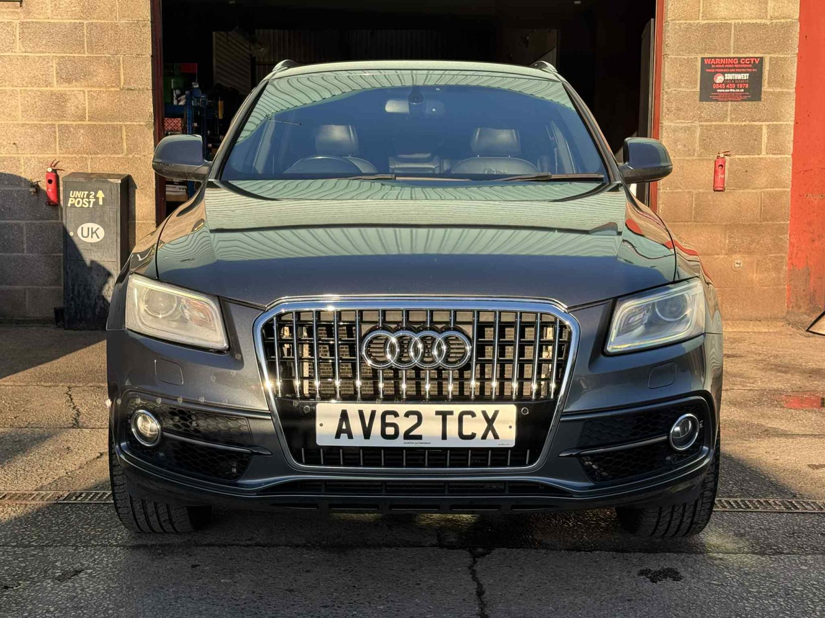 Audi Q5 2.0 TDI S line Plus SUV 5dr Diesel Manual quattro Euro 5 (s/s) (177 ps)