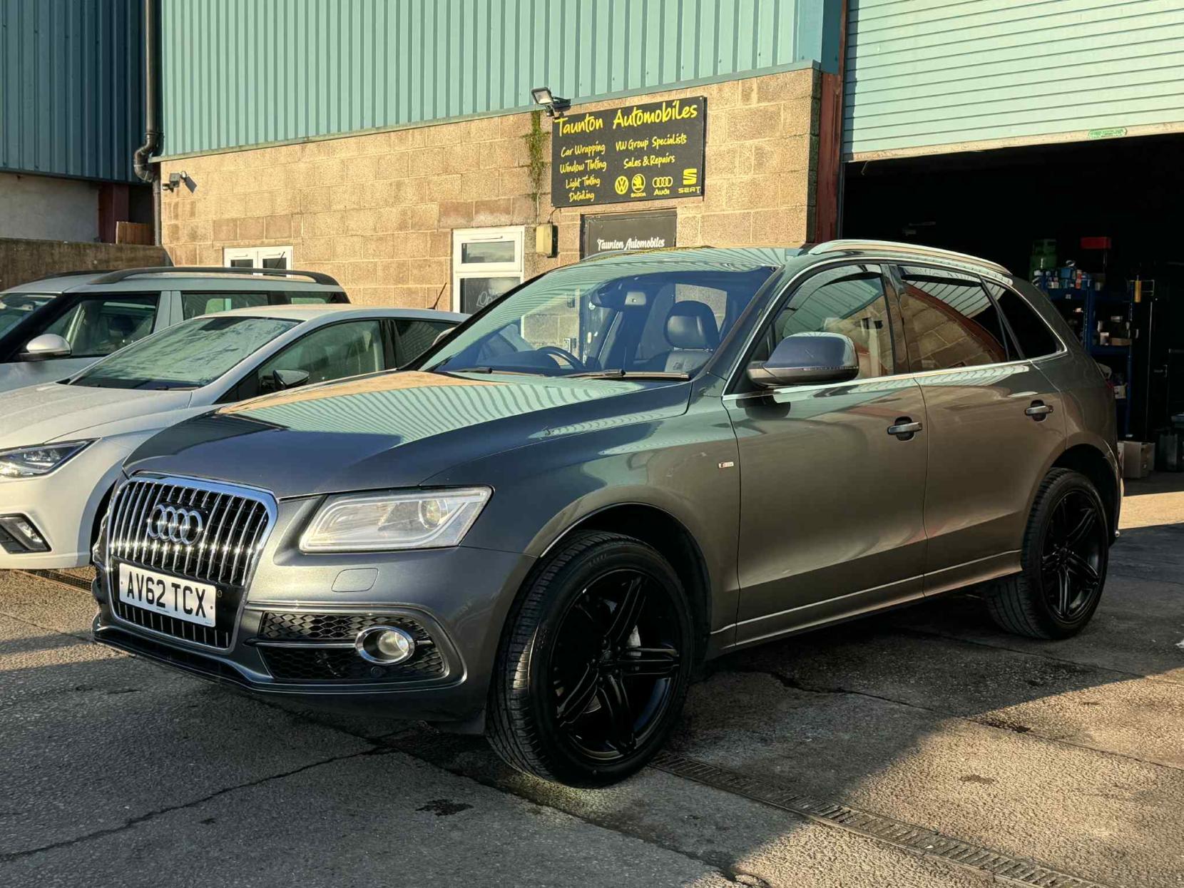 Audi Q5 2.0 TDI S line Plus SUV 5dr Diesel Manual quattro Euro 5 (s/s) (177 ps)