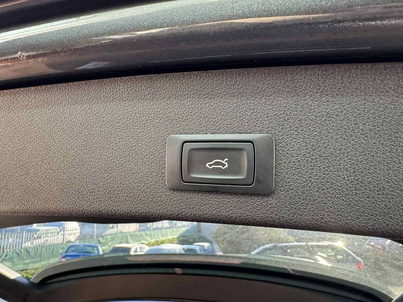 Audi Q5 2.0 TDI S line Plus SUV 5dr Diesel Manual quattro Euro 5 (s/s) (177 ps)