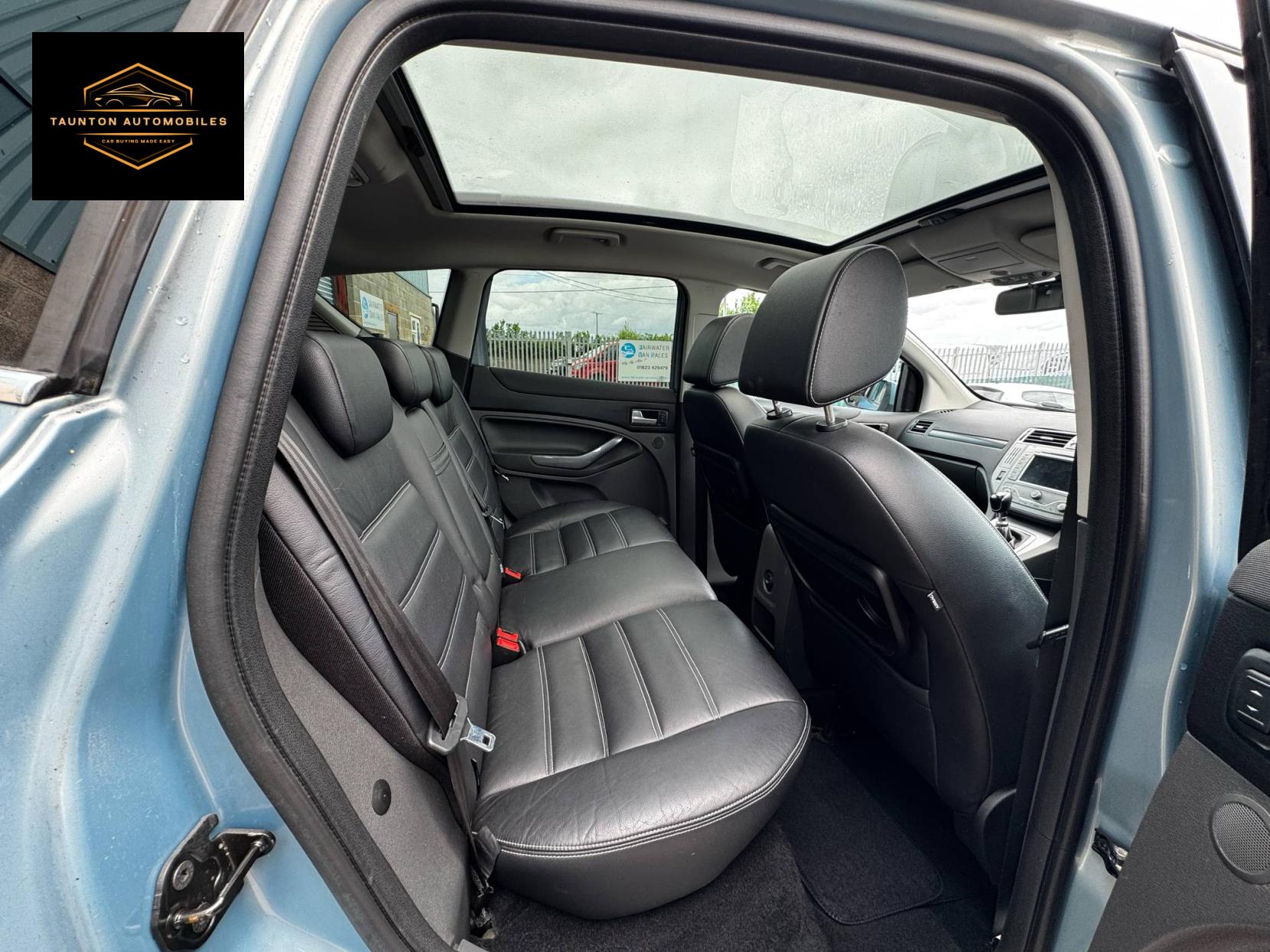 Ford Kuga 2.0 TDCi Titanium SUV 5dr Diesel Manual AWD Euro 4 (136 ps)