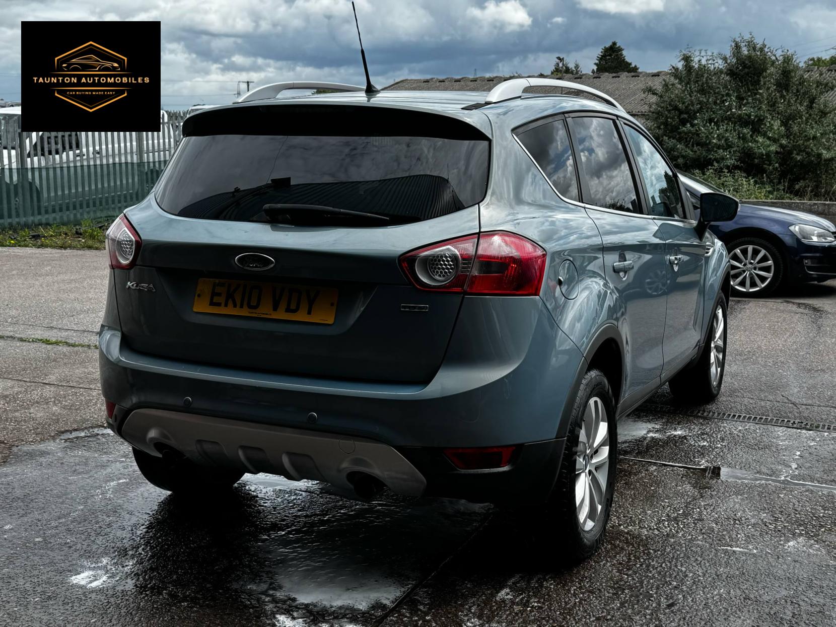Ford Kuga 2.0 TDCi Titanium SUV 5dr Diesel Manual AWD Euro 4 (136 ps)