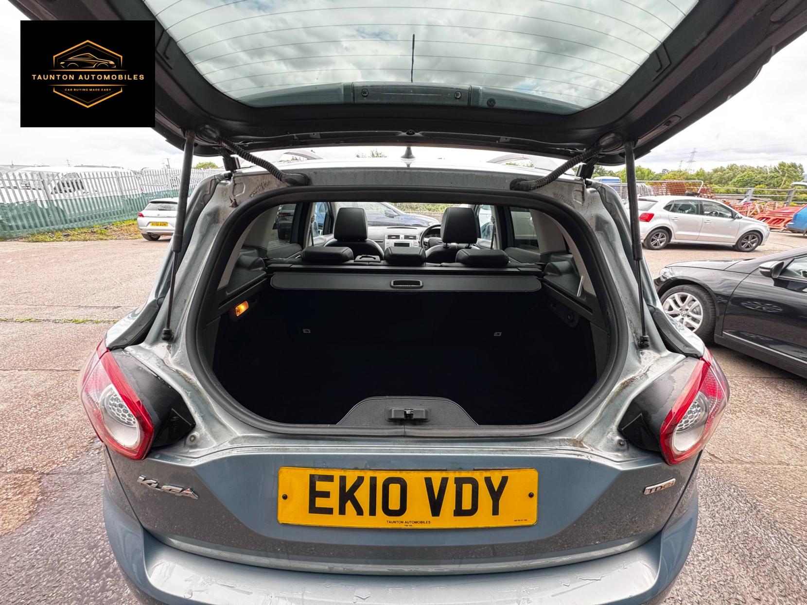 Ford Kuga 2.0 TDCi Titanium SUV 5dr Diesel Manual AWD Euro 4 (136 ps)