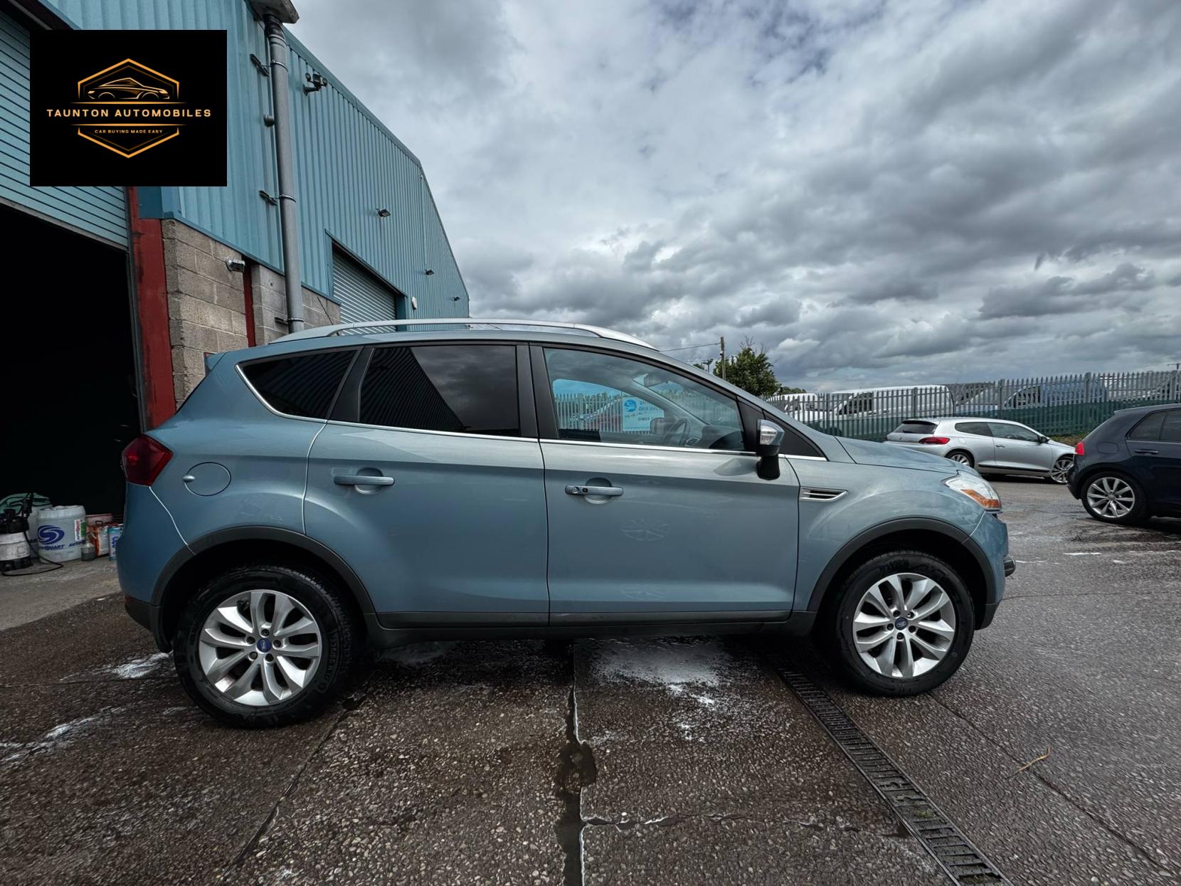 Ford Kuga 2.0 TDCi Titanium SUV 5dr Diesel Manual AWD Euro 4 (136 ps)