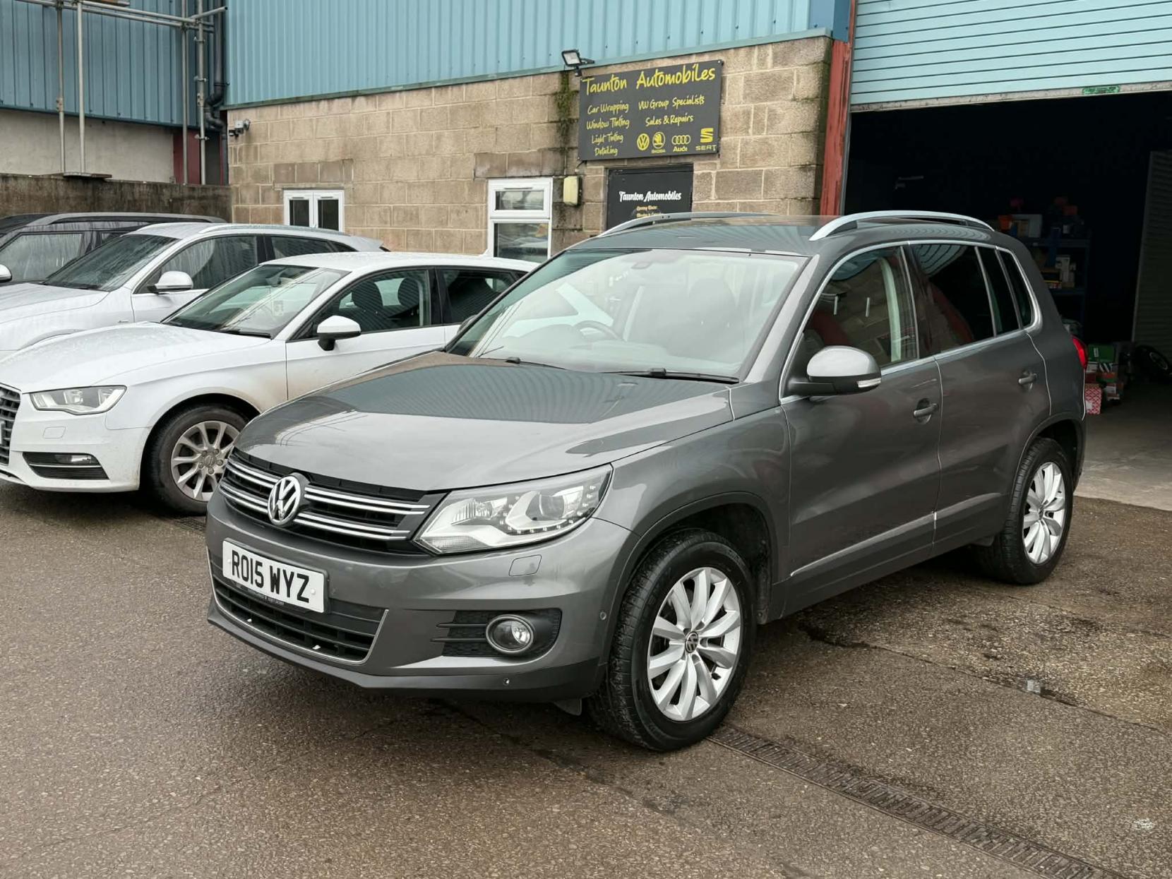 Volkswagen Tiguan 2.0 TDI BlueMotion Tech Match SUV 5dr Diesel DSG 4WD Euro 5 (s/s) (177 ps)
