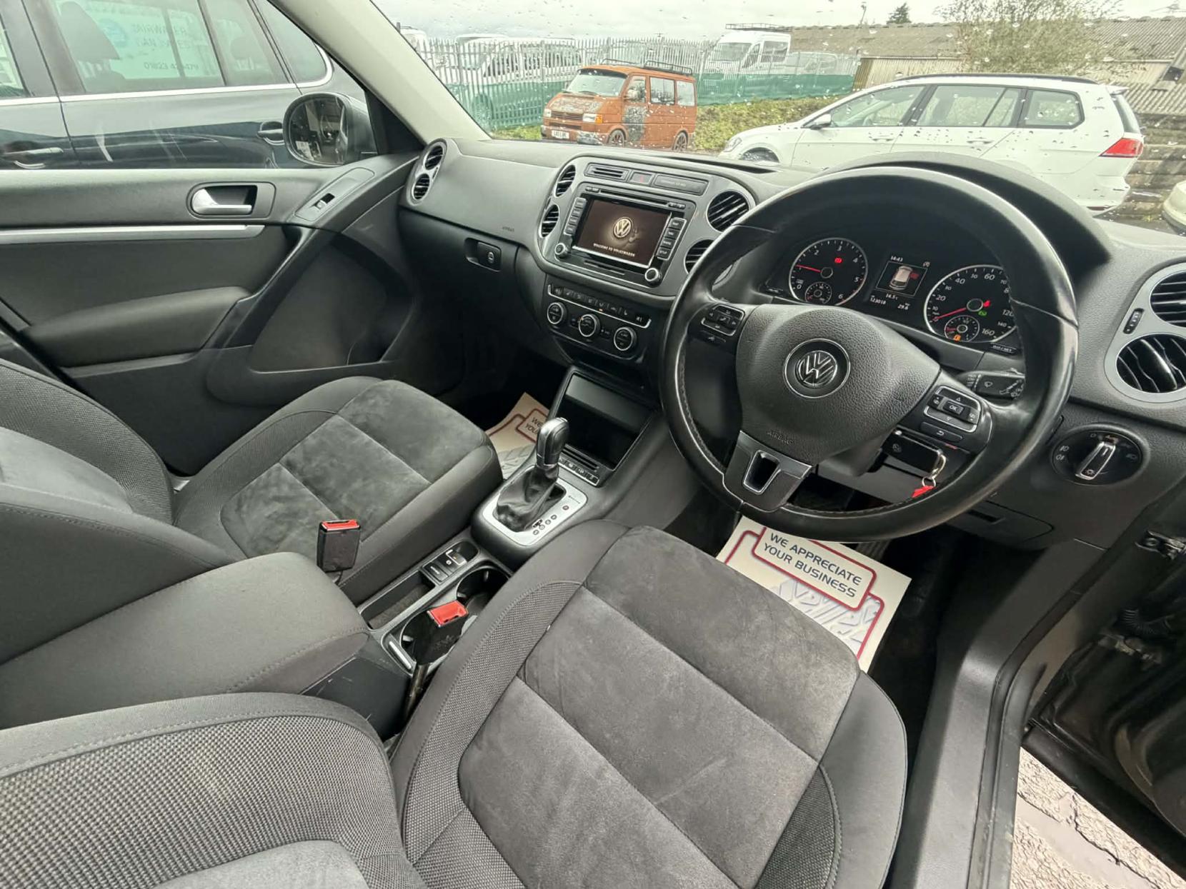 Volkswagen Tiguan 2.0 TDI BlueMotion Tech Match SUV 5dr Diesel DSG 4WD Euro 5 (s/s) (177 ps)