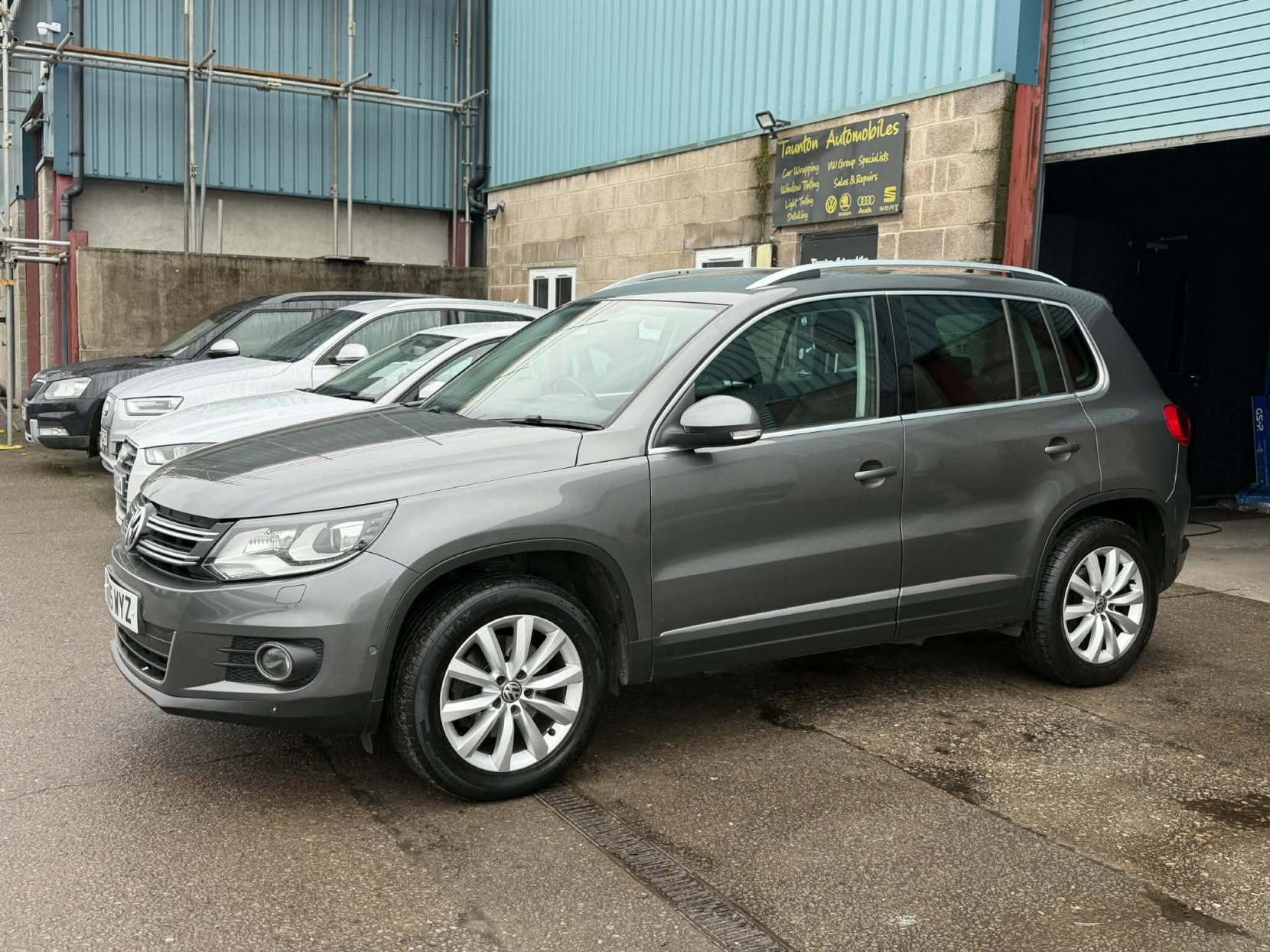 Volkswagen Tiguan 2.0 TDI BlueMotion Tech Match SUV 5dr Diesel DSG 4WD Euro 5 (s/s) (177 ps)