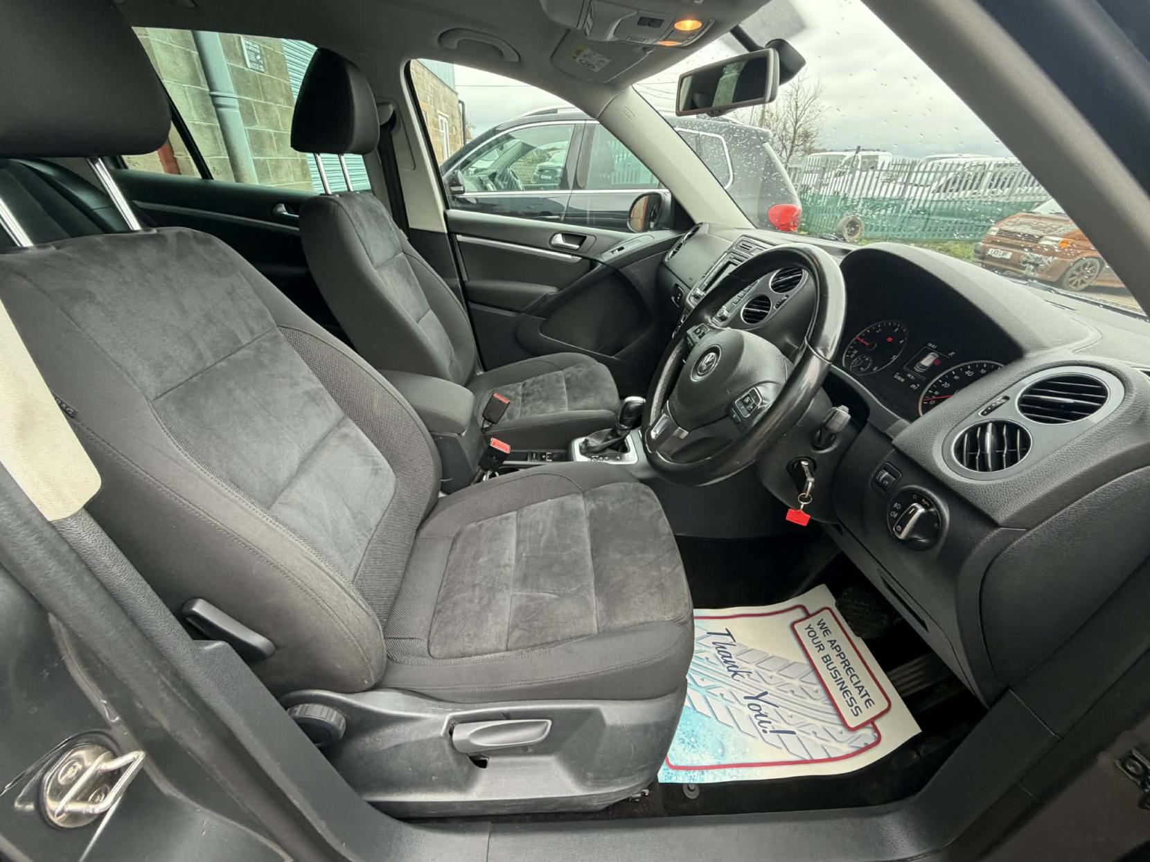 Volkswagen Tiguan 2.0 TDI BlueMotion Tech Match SUV 5dr Diesel DSG 4WD Euro 5 (s/s) (177 ps)