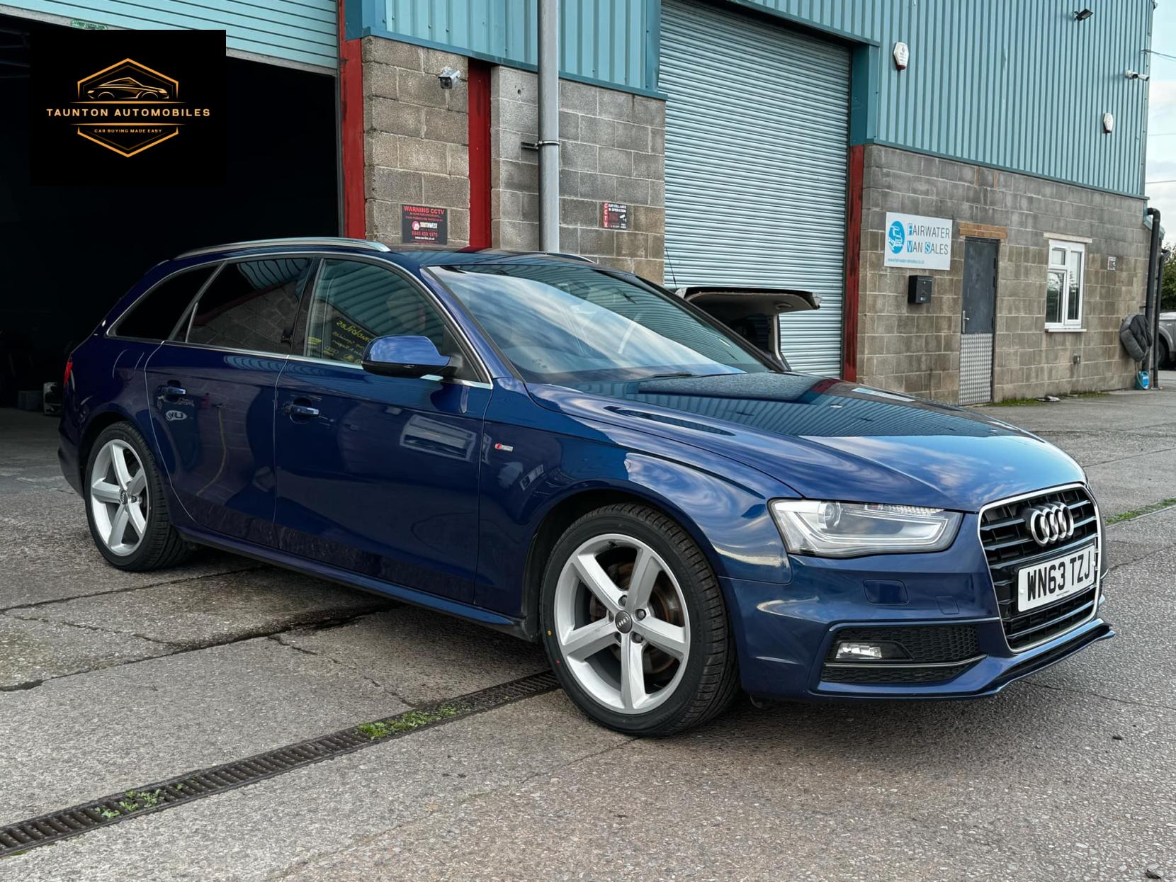 Audi A4 Avant 2.0 TDI S line Estate 5dr Diesel Manual Euro 5 (s/s) (150 ps)