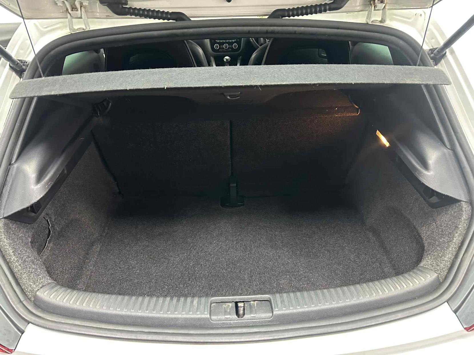 Volkswagen Scirocco 2.0 R-Line Hatchback (2014 - 2017)