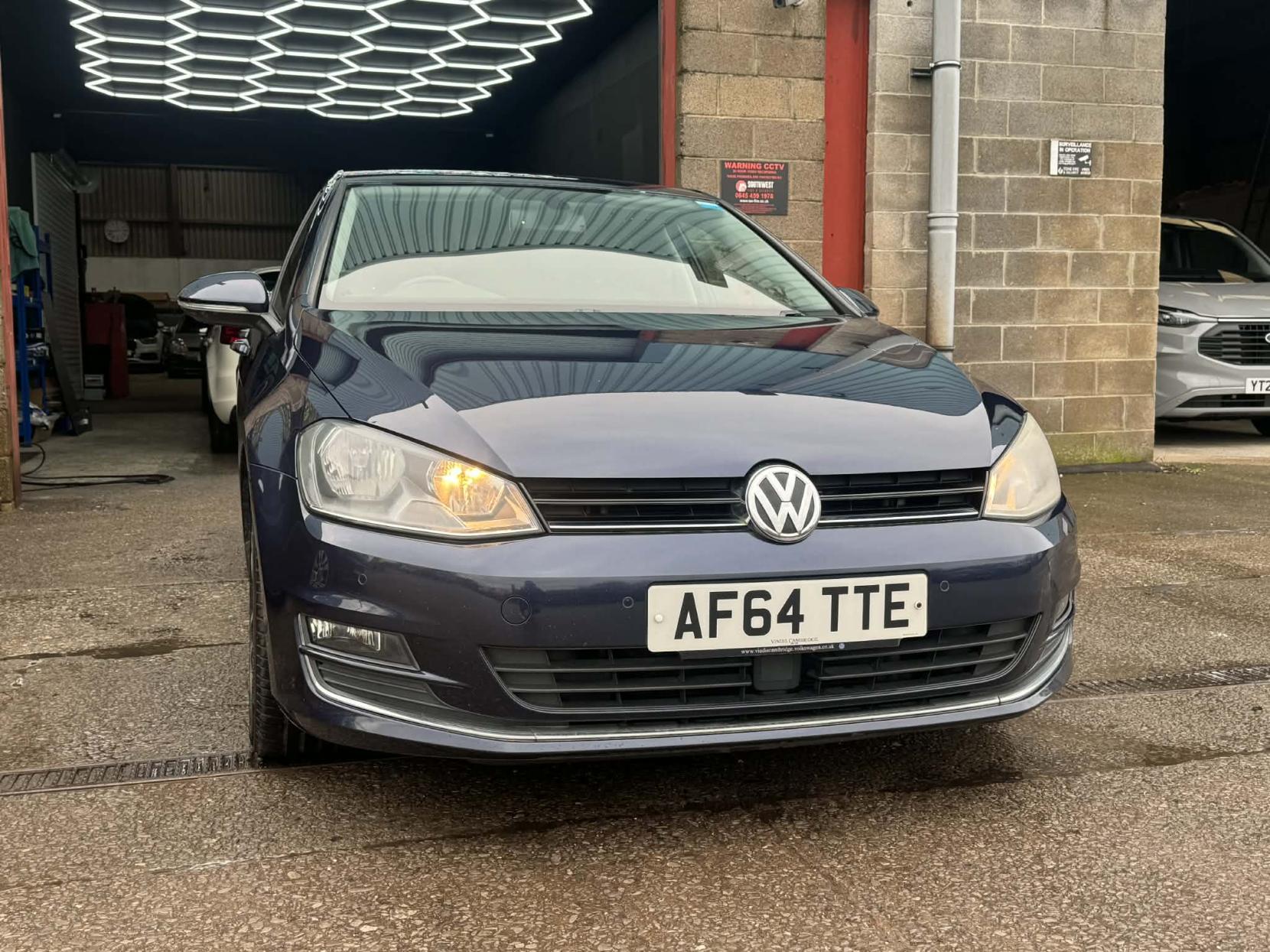 Volkswagen Golf 2.0 TDI BlueMotion Tech GT Hatchback 5dr Diesel Manual Euro 5 (s/s) (150 ps)