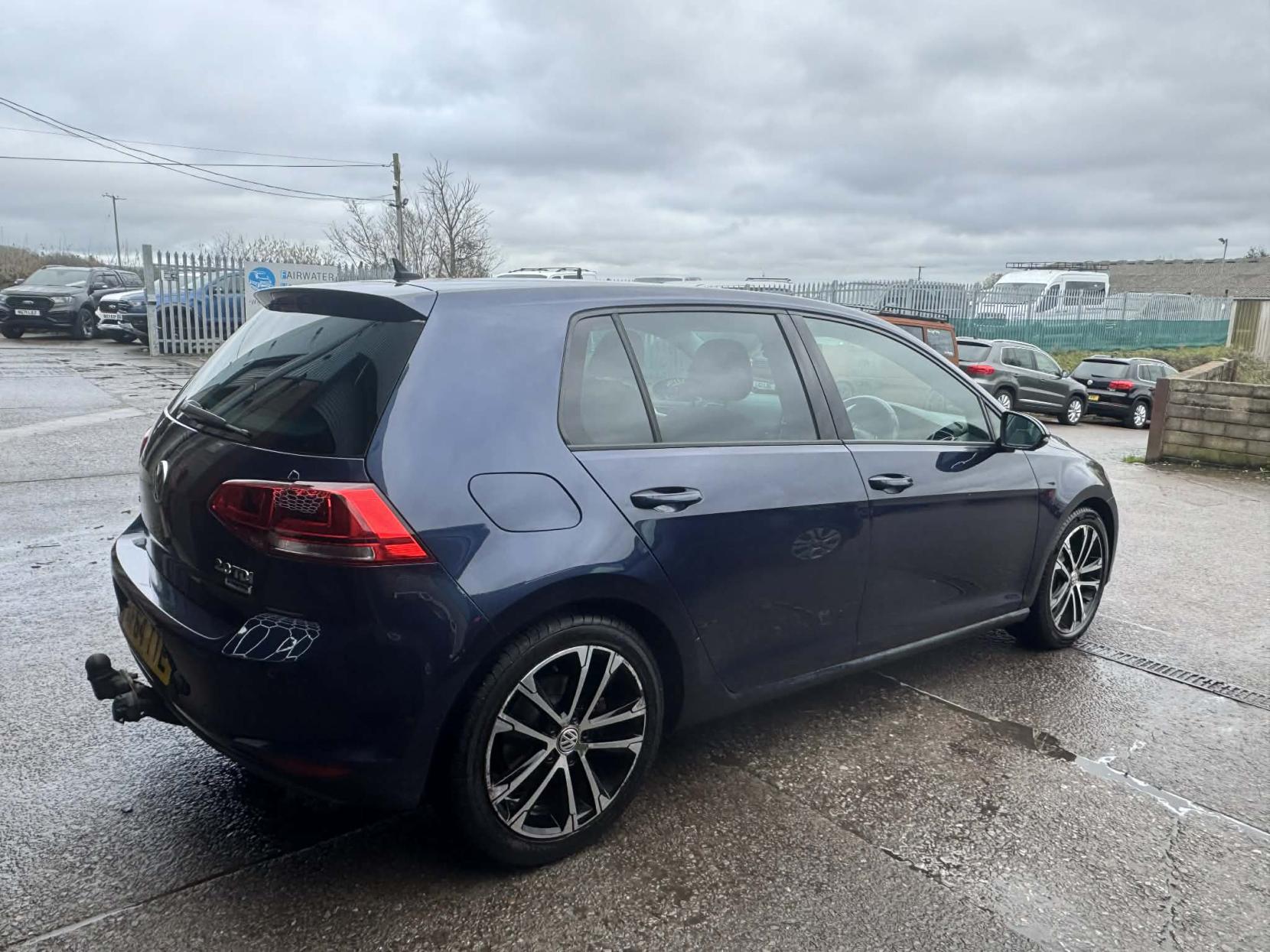 Volkswagen Golf 2.0 TDI BlueMotion Tech GT Hatchback 5dr Diesel Manual Euro 5 (s/s) (150 ps)