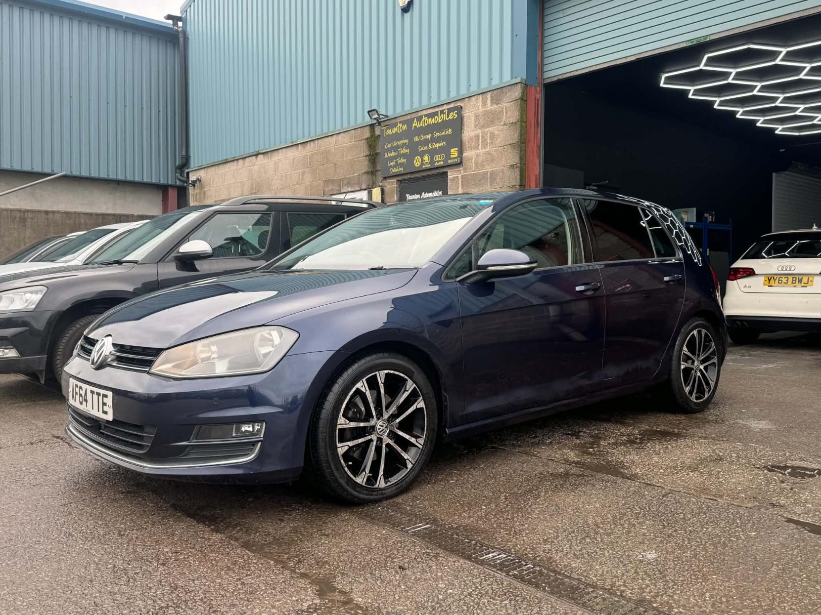 Volkswagen Golf 2.0 TDI BlueMotion Tech GT Hatchback 5dr Diesel Manual Euro 5 (s/s) (150 ps)