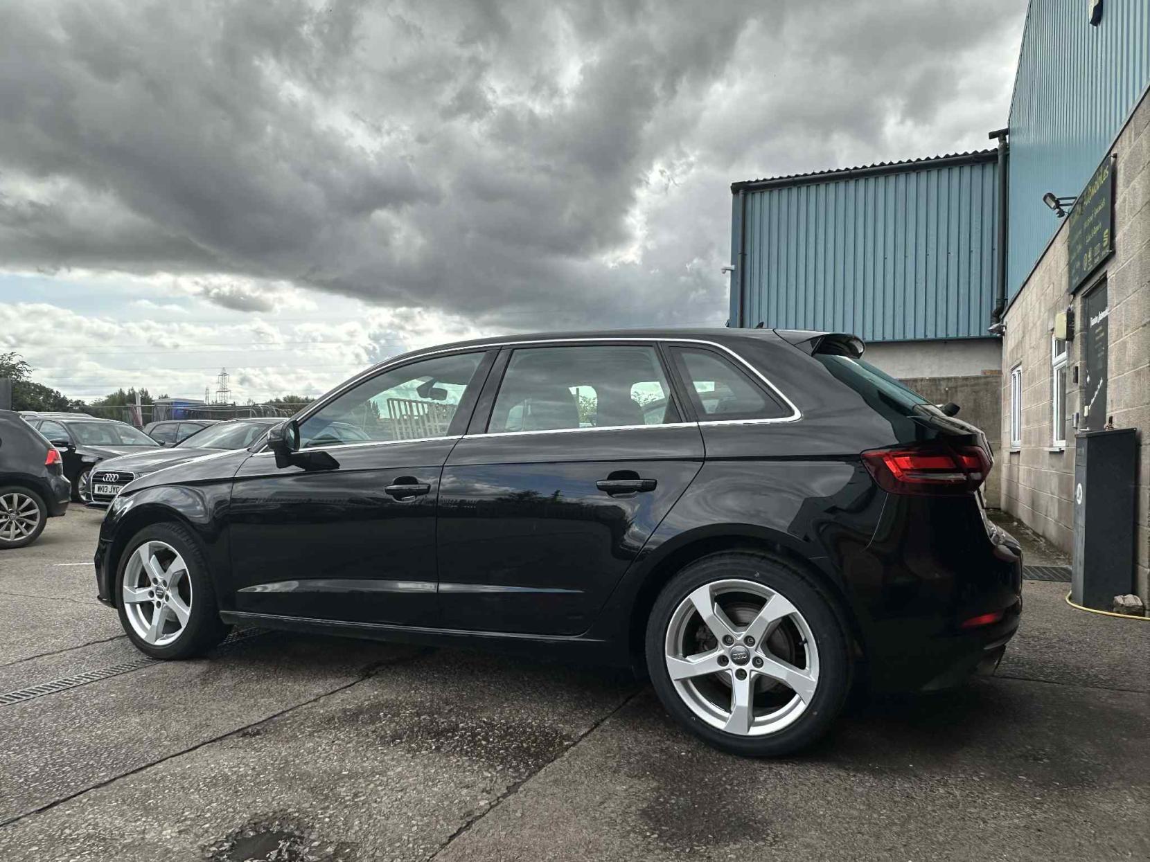 Audi A3 1.4 TFSI CoD Sport Sportback 5dr Petrol Manual Euro 6 (s/s) (150 ps)