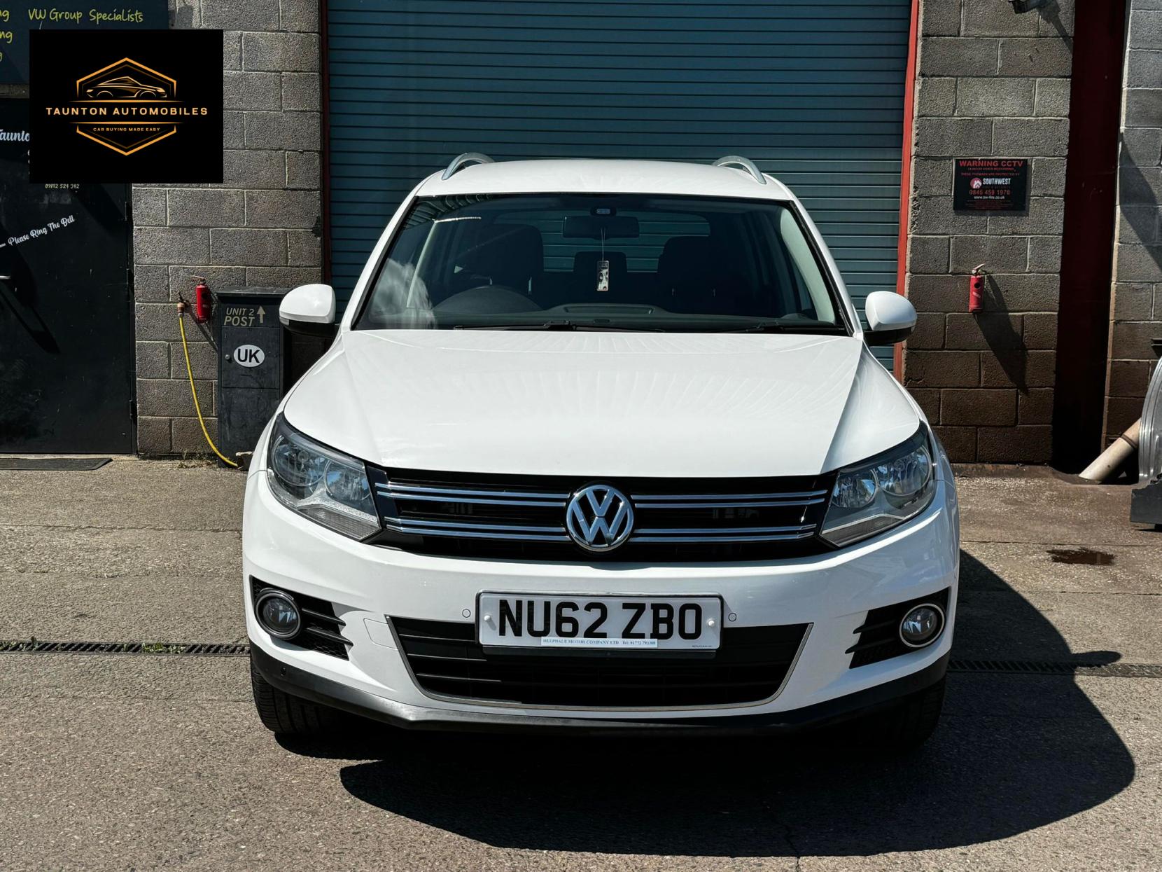 Volkswagen Tiguan 2.0 TDI BlueMotion Tech SE SUV 5dr Diesel Manual 4WD Euro 5 (s/s) (140 ps)