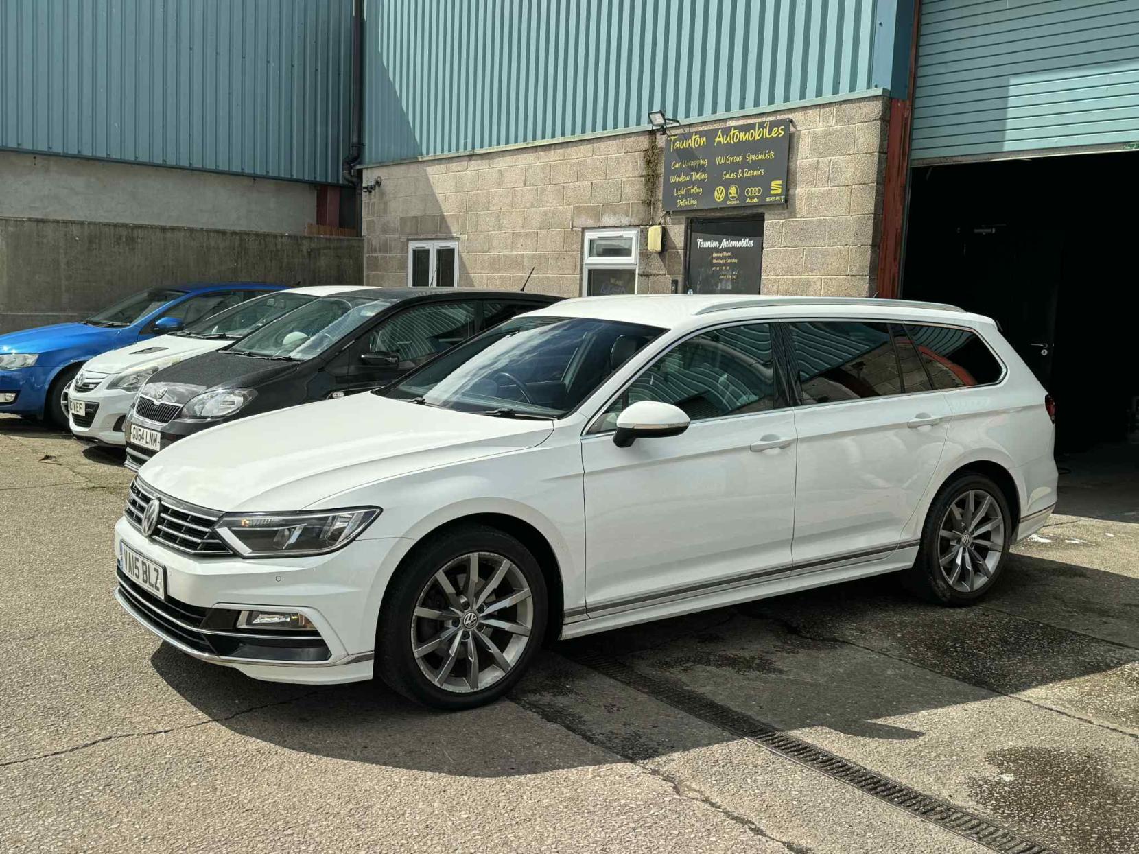 Volkswagen Passat 2.0 TDI BlueMotion Tech R-Line Estate 5dr Diesel Manual Euro 6 (s/s) (150 ps)