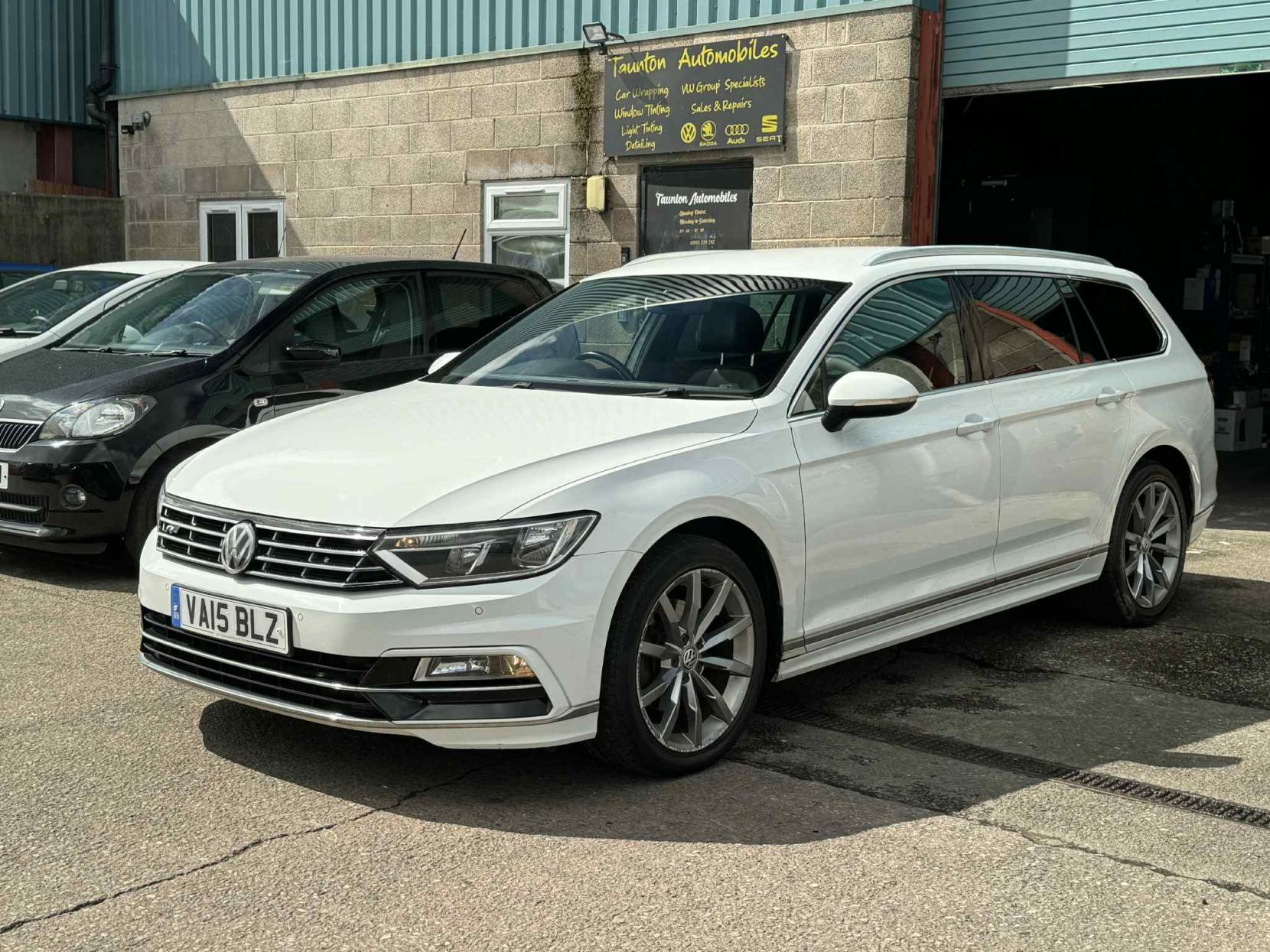 Volkswagen Passat 2.0 TDI BlueMotion Tech R-Line Estate 5dr Diesel Manual Euro 6 (s/s) (150 ps)