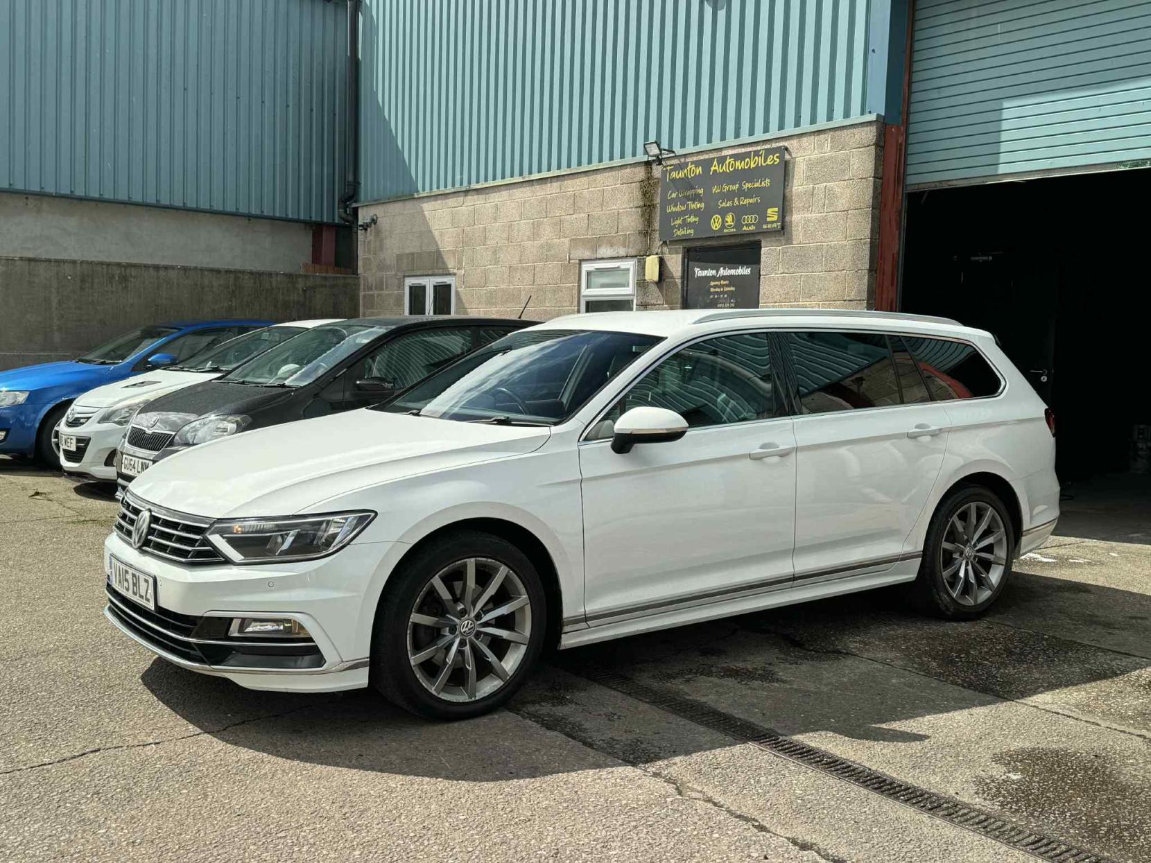 Volkswagen Passat 2.0 TDI BlueMotion Tech R-Line Estate 5dr Diesel Manual Euro 6 (s/s) (150 ps)
