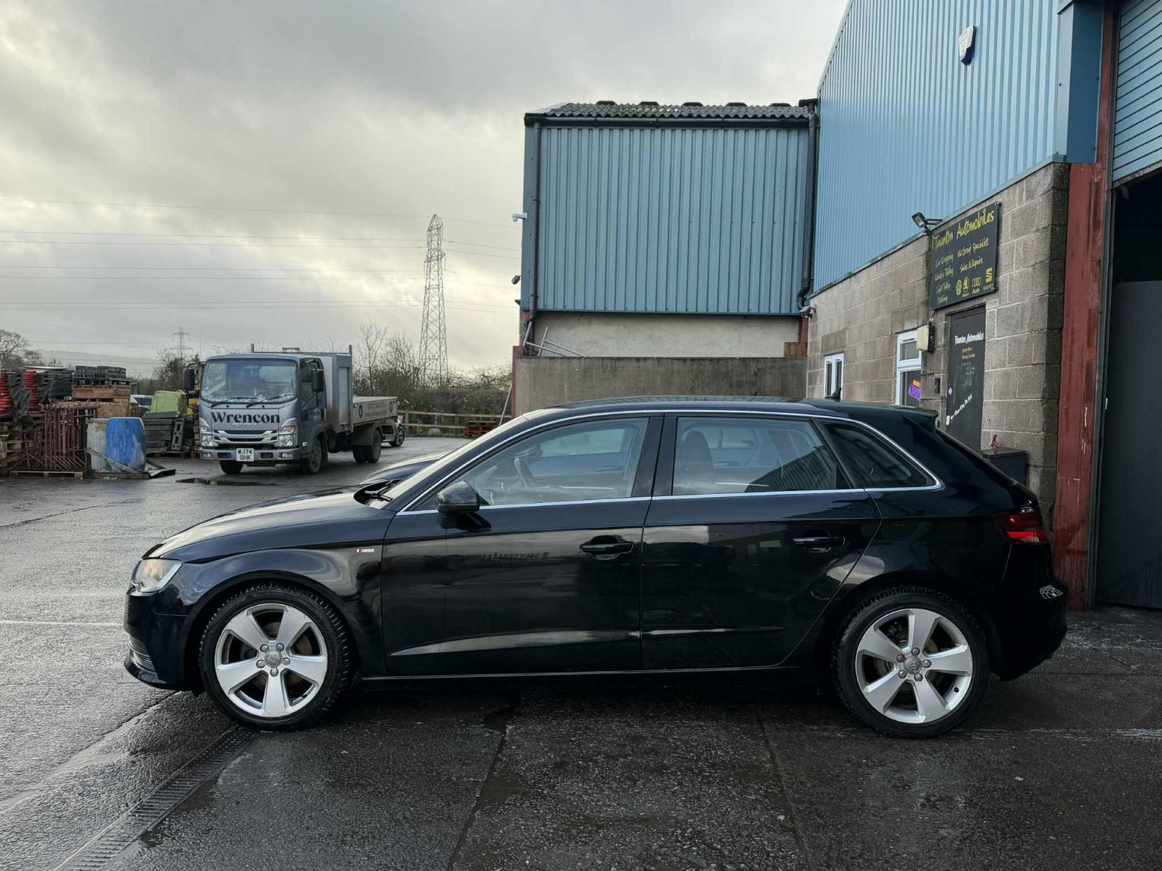 Audi A3 1.6 TDI Sport Sportback 5dr Diesel Manual Euro 6 (s/s) (110 ps)
