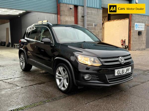 Volkswagen Tiguan 2.0 TDI BlueMotion Tech Sport SUV 5dr Diesel Manual 2WD Euro 5 (s/s) (140 ps)