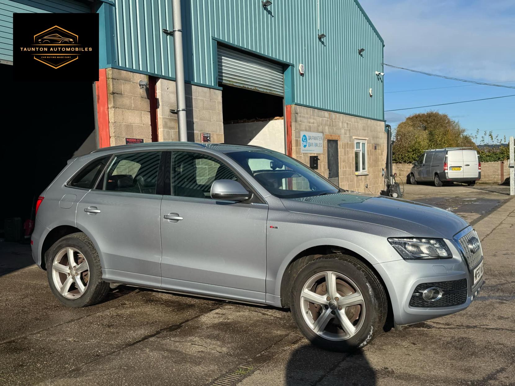 Audi Q5 2.0 TDI S line SUV 5dr Diesel Manual quattro Euro 5 (s/s) (170 ps)