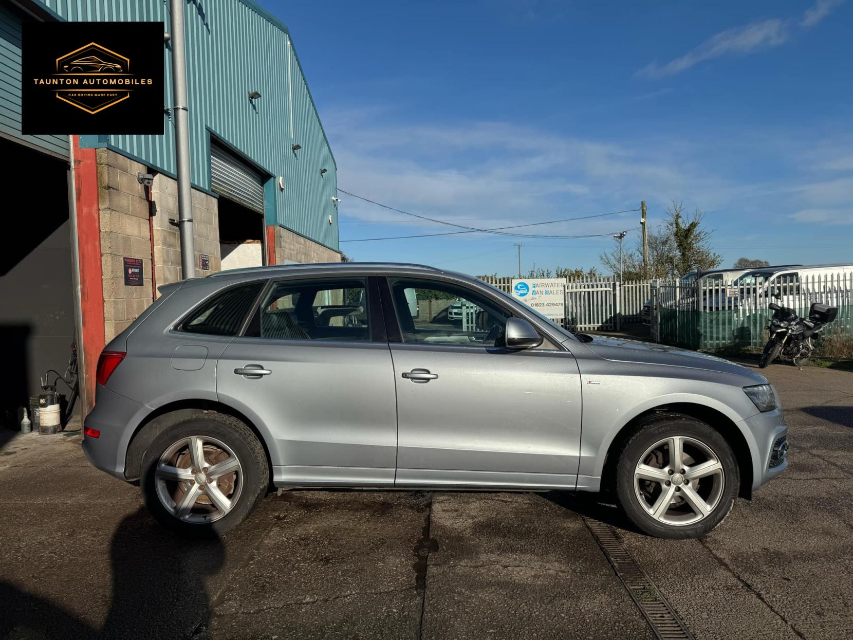 Audi Q5 2.0 TDI S line SUV 5dr Diesel Manual quattro Euro 5 (s/s) (170 ps)