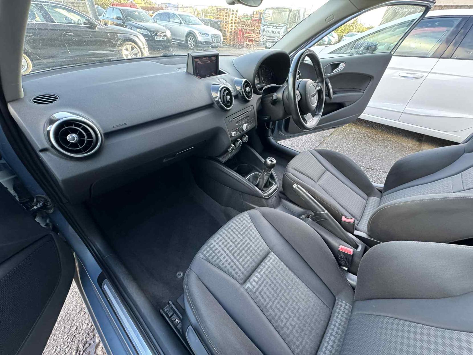 Audi A1 1.6 TDI Sport Hatchback 3dr Diesel Manual Euro 5 (s/s) (105 ps)