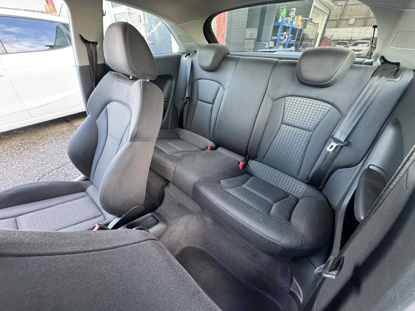 Audi A1 1.6 TDI Sport Hatchback 3dr Diesel Manual Euro 5 (s/s) (105 ps)