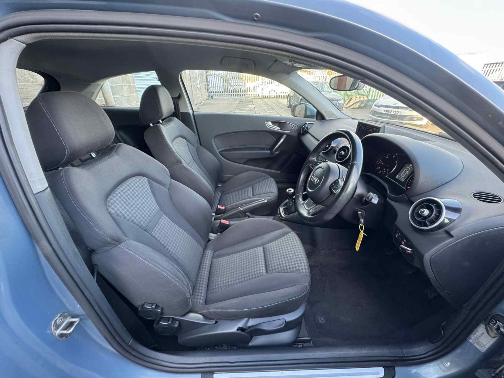 Audi A1 1.6 TDI Sport Hatchback 3dr Diesel Manual Euro 5 (s/s) (105 ps)