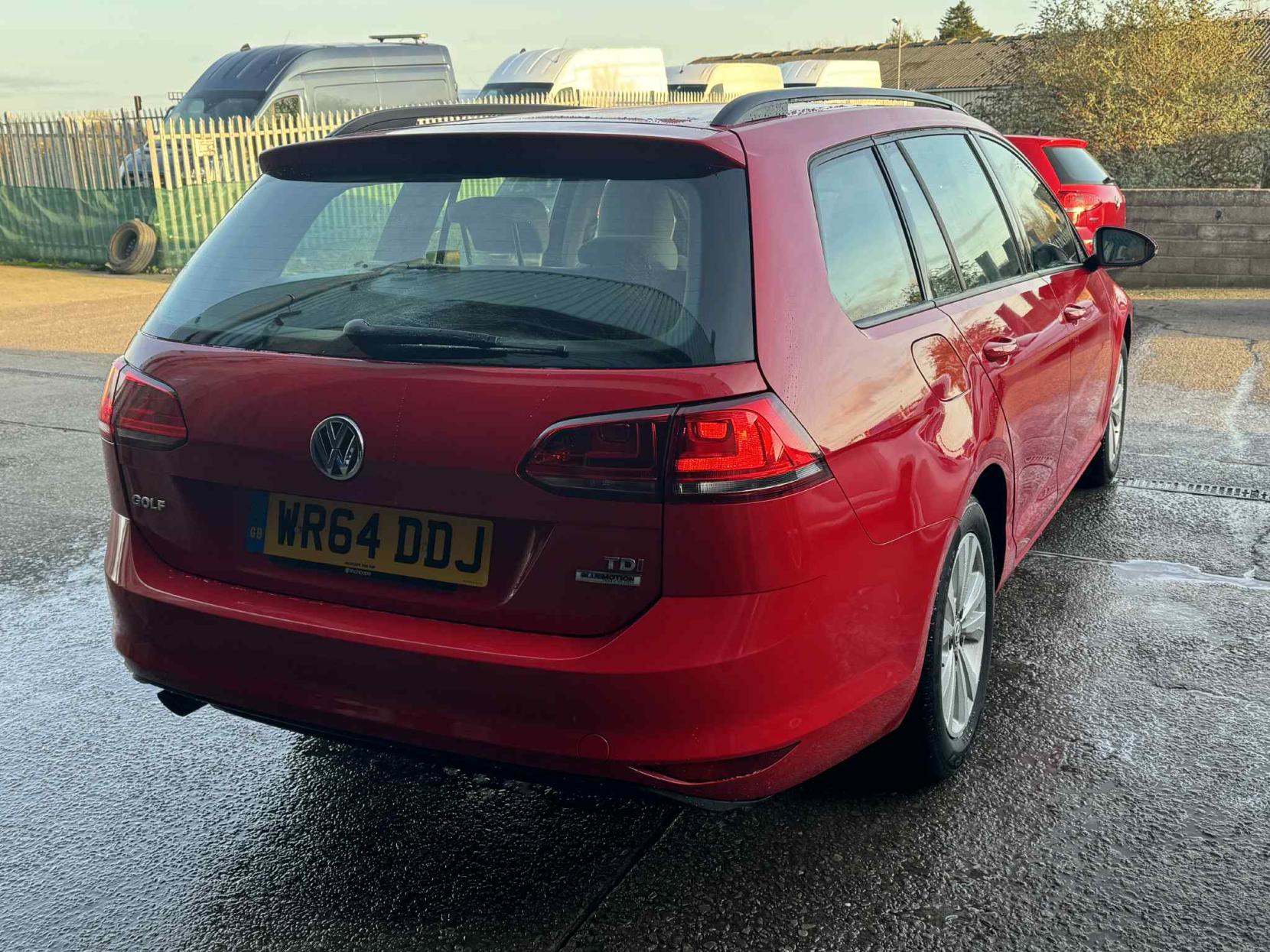 Volkswagen Golf 1.6 TDI BlueMotion Tech SE Estate 5dr Diesel Manual Euro 5 (s/s) (105 ps)