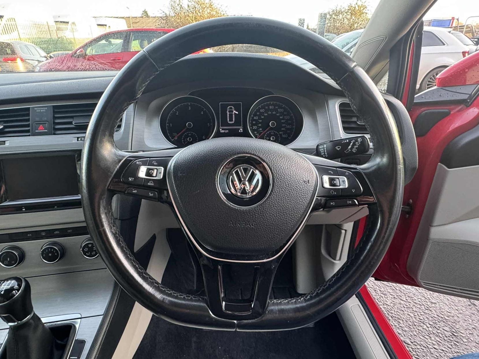 Volkswagen Golf 1.6 TDI BlueMotion Tech SE Estate 5dr Diesel Manual Euro 5 (s/s) (105 ps)