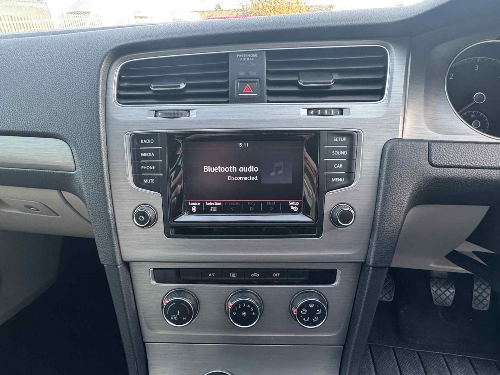 Volkswagen Golf 1.6 TDI BlueMotion Tech SE Estate 5dr Diesel Manual Euro 5 (s/s) (105 ps)