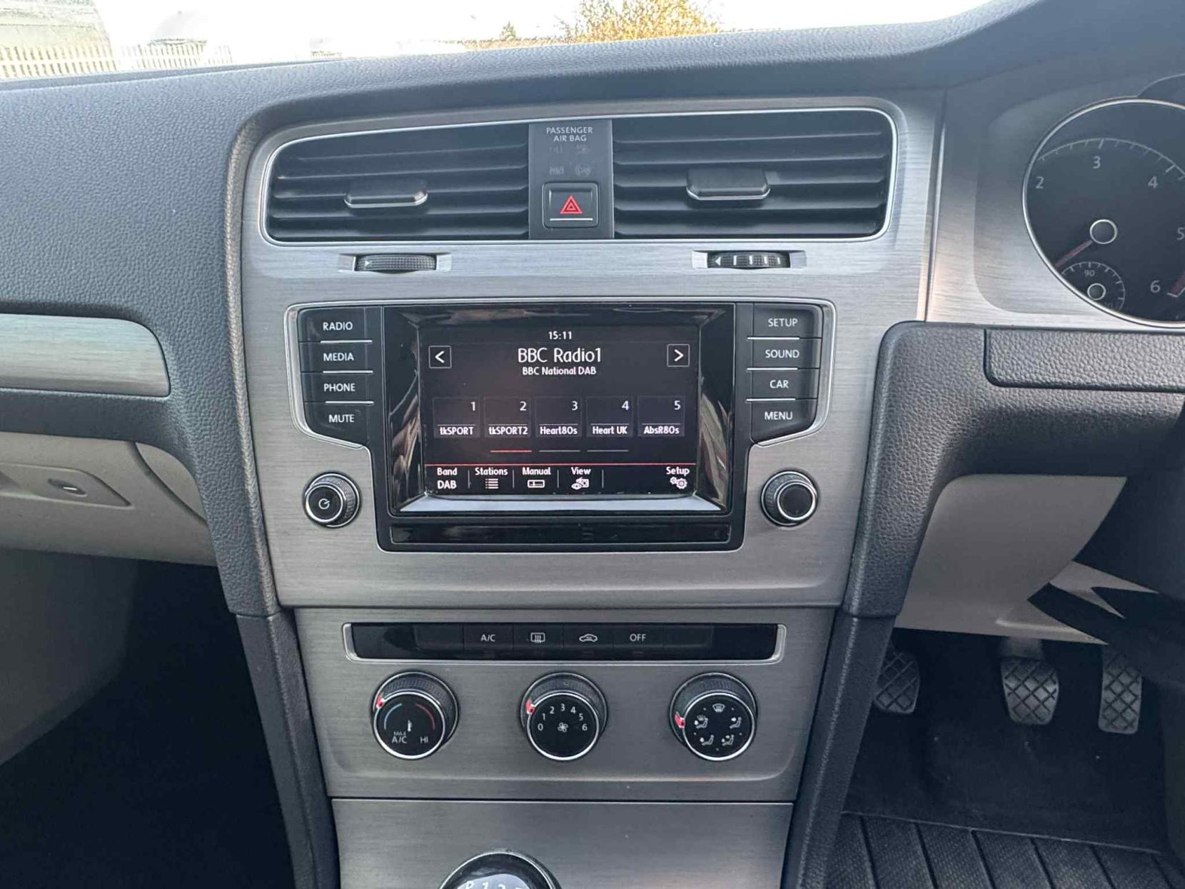 Volkswagen Golf 1.6 TDI BlueMotion Tech SE Estate 5dr Diesel Manual Euro 5 (s/s) (105 ps)