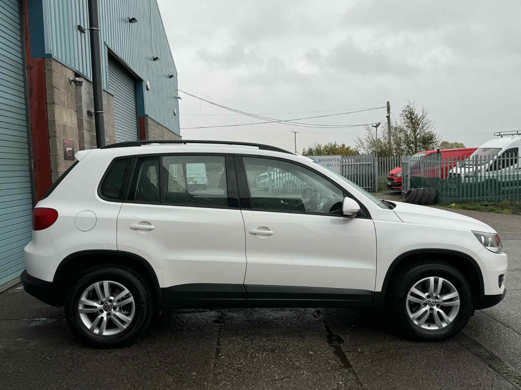 Volkswagen Tiguan 2.0 TDI BlueMotion Tech S SUV 5dr Diesel Manual 2WD Euro 5 (s/s) (110 ps)