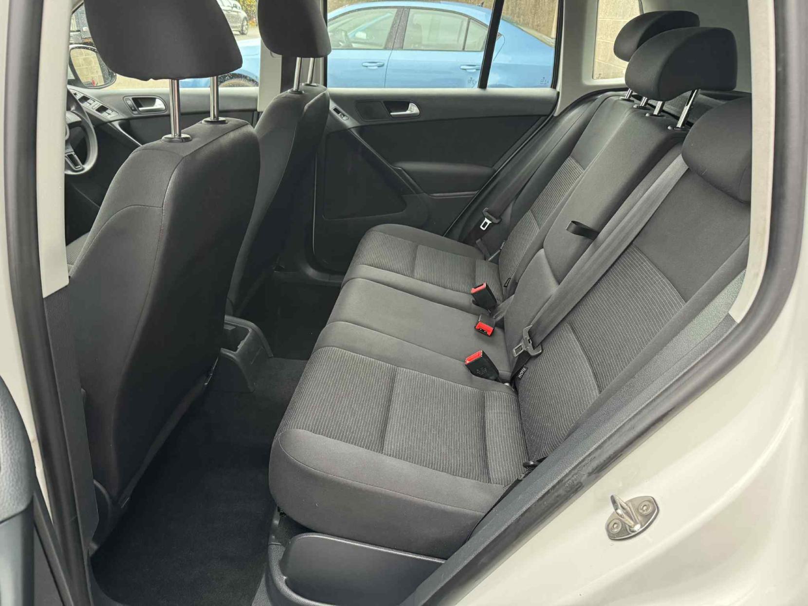 Volkswagen Tiguan 2.0 TDI BlueMotion Tech S SUV 5dr Diesel Manual 2WD Euro 5 (s/s) (110 ps)