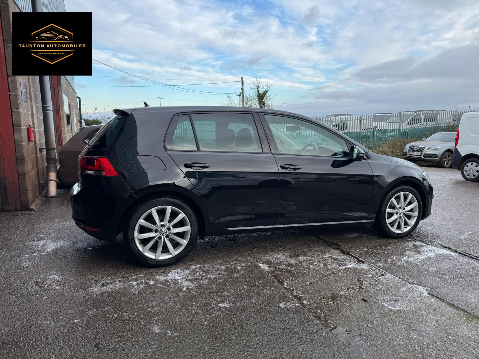 Volkswagen Golf 2.0 TDI BlueMotion Tech GT Hatchback 5dr Diesel DSG Euro 5 (s/s) (150 ps)