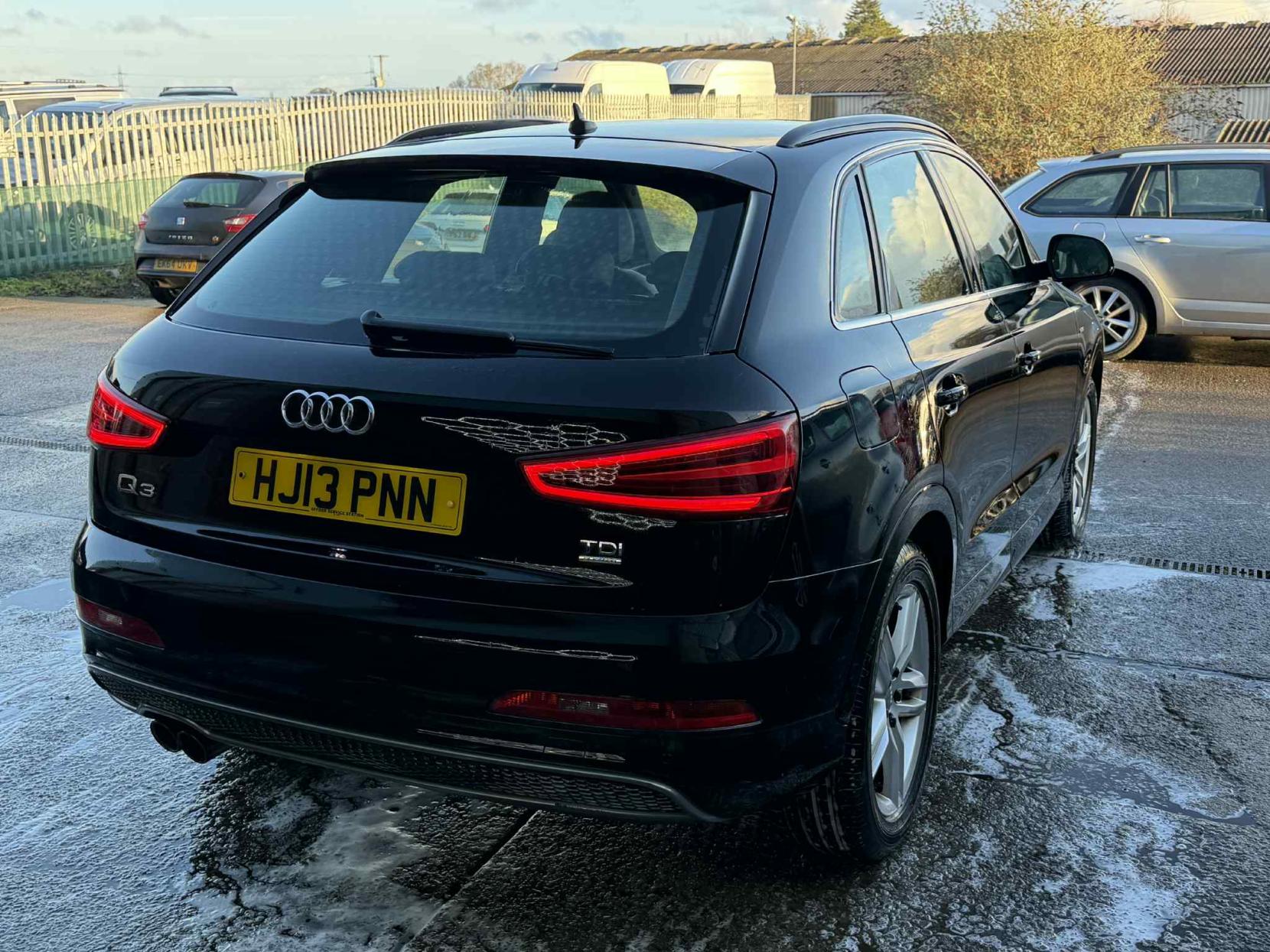 Audi Q3 2.0 TDI S line SUV 5dr Diesel Manual quattro Euro 5 (s/s) (140 ps)