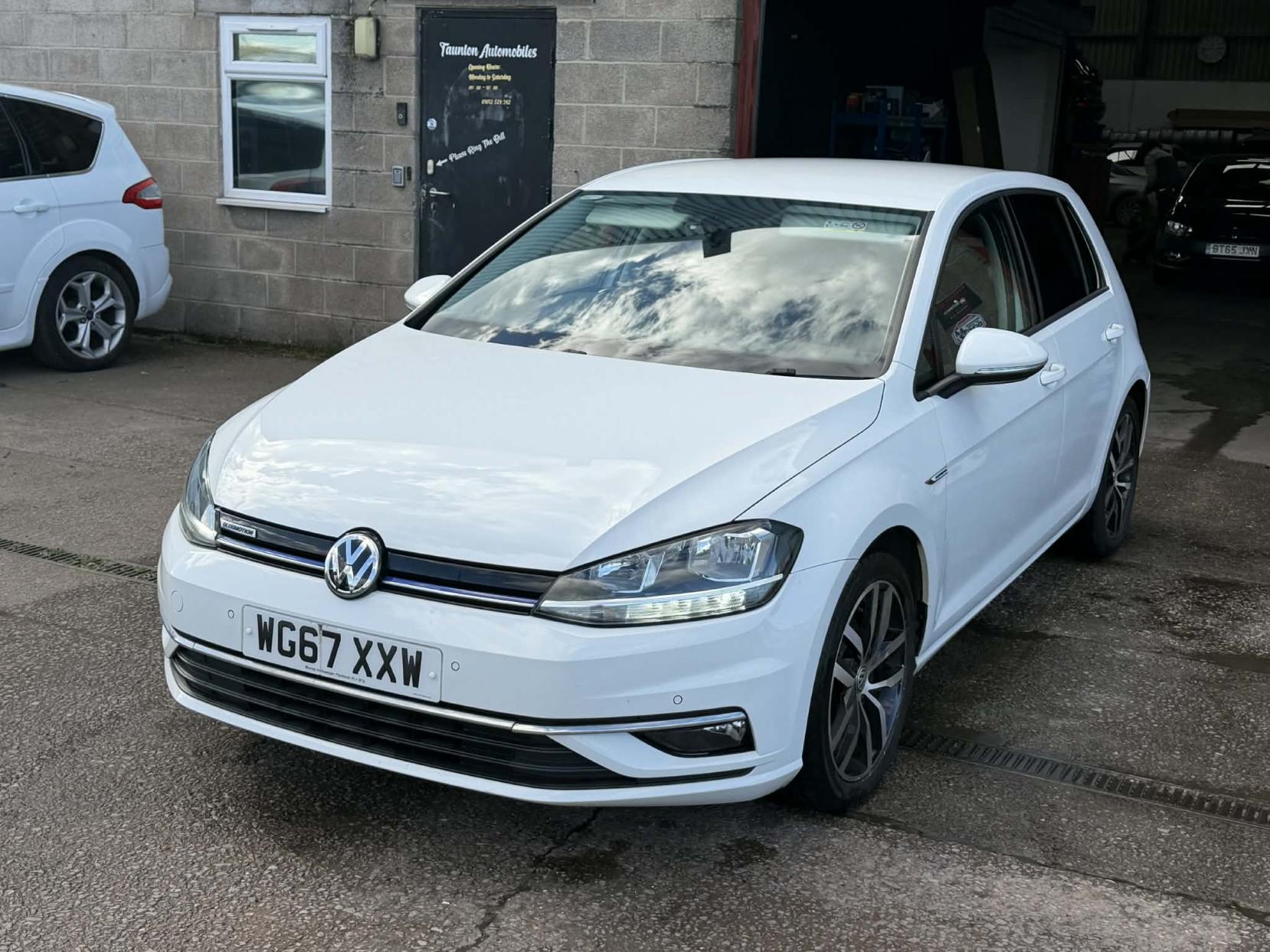 Volkswagen Golf 1.5 TSI EVO BlueMotion Tech SE Hatchback 5dr Petrol Manual Euro 6 (s/s) (130 ps)