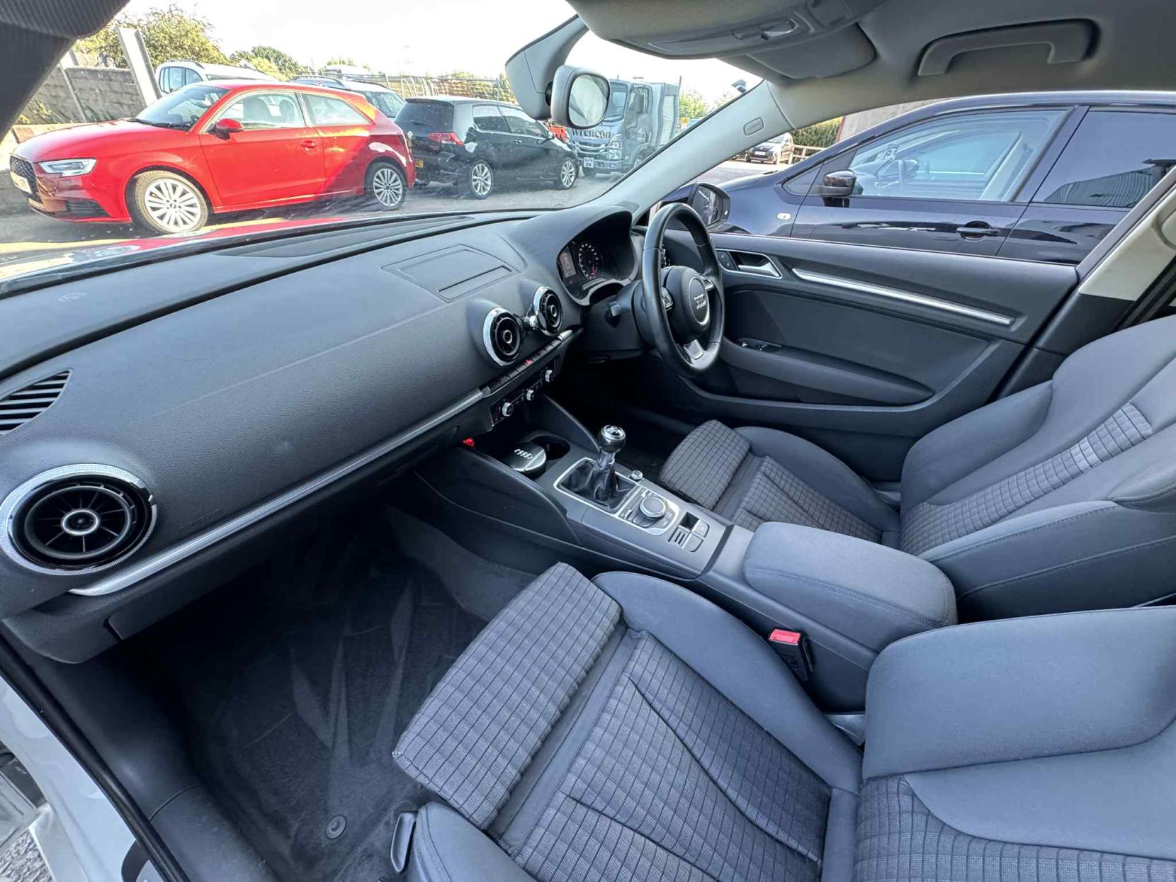 Audi A3 1.4 TFSI Sport Hatchback 3dr Petrol Manual Euro 5 (s/s) (122 ps)