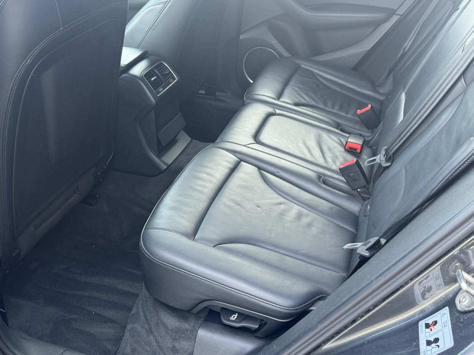 Audi Q5 2.0 TDI S line Plus SUV 5dr Diesel Manual quattro Euro 5 (s/s) (150 ps)