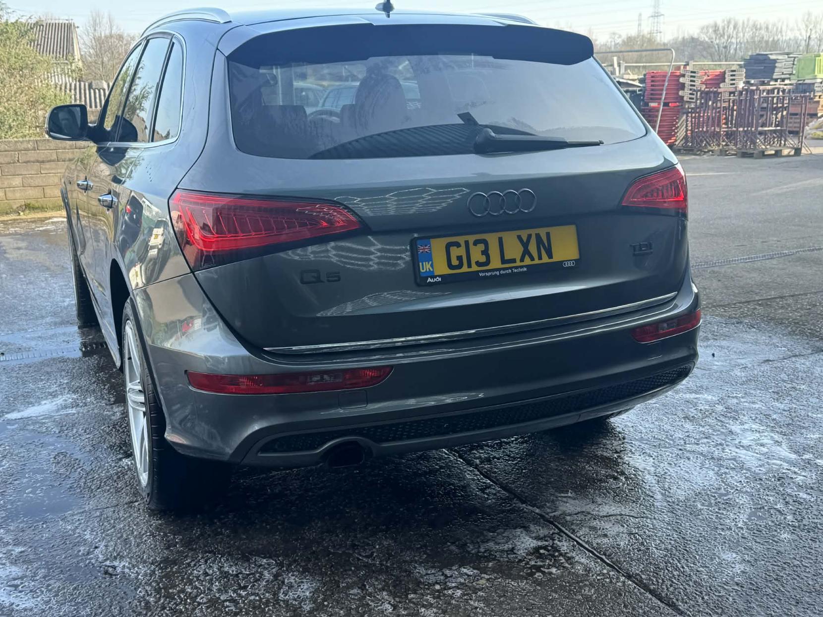 Audi Q5 2.0 TDI S line Plus SUV 5dr Diesel Manual quattro Euro 5 (s/s) (150 ps)