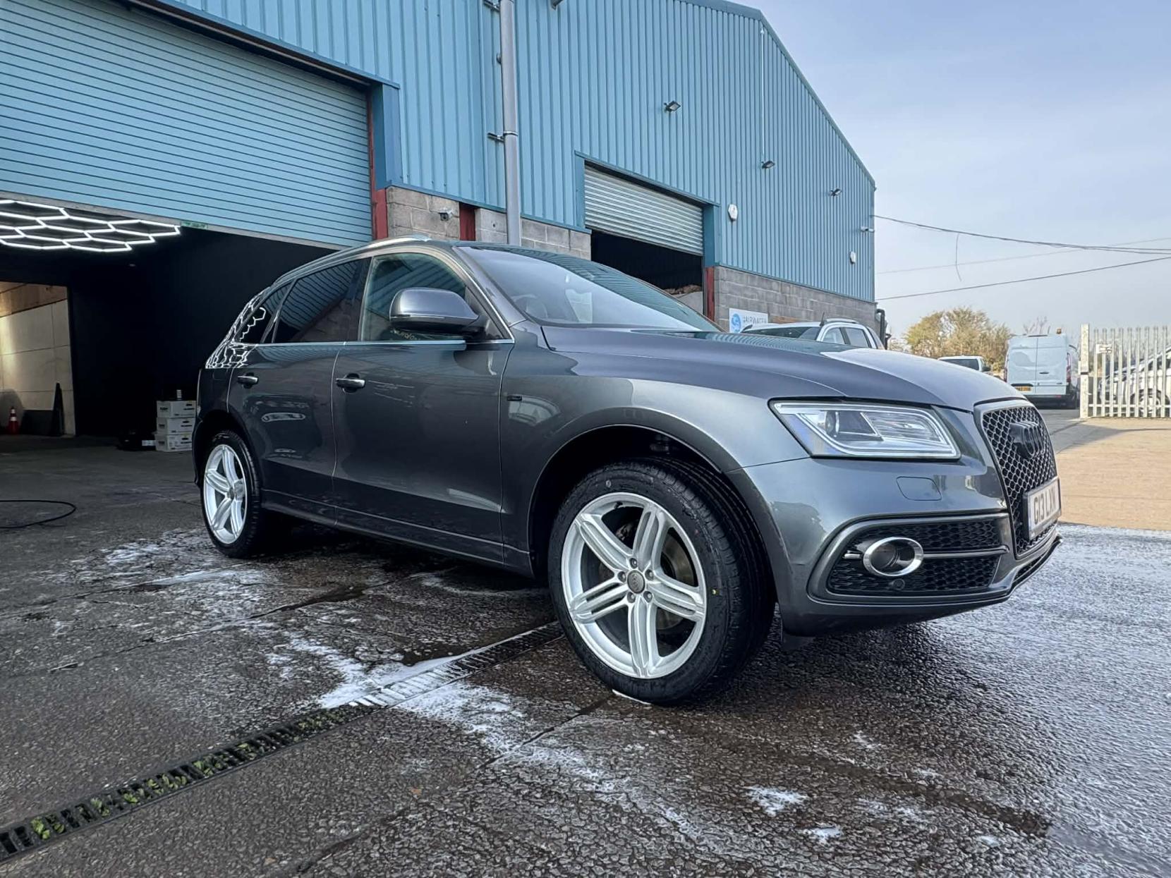 Audi Q5 2.0 TDI S line Plus SUV 5dr Diesel Manual quattro Euro 5 (s/s) (150 ps)