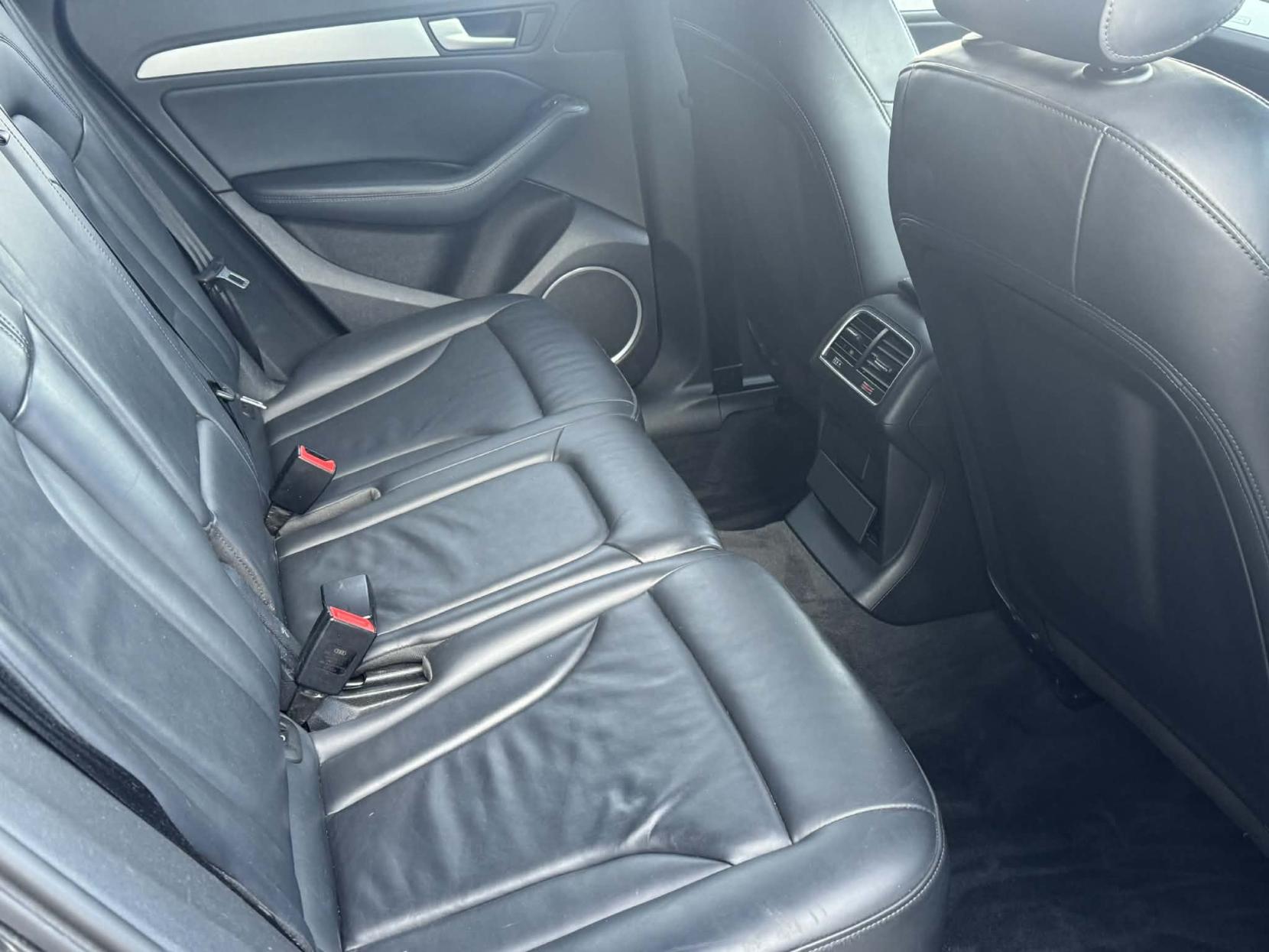 Audi Q5 2.0 TDI S line Plus SUV 5dr Diesel Manual quattro Euro 5 (s/s) (150 ps)