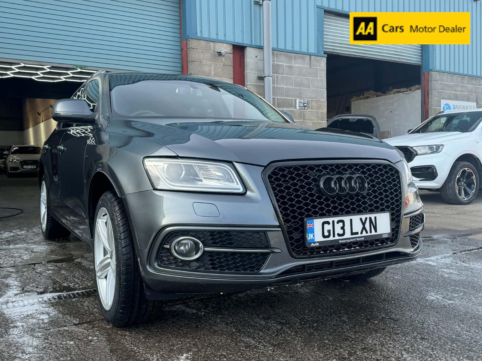 Audi Q5 2.0 TDI S line Plus SUV 5dr Diesel Manual quattro Euro 5 (s/s) (150 ps)