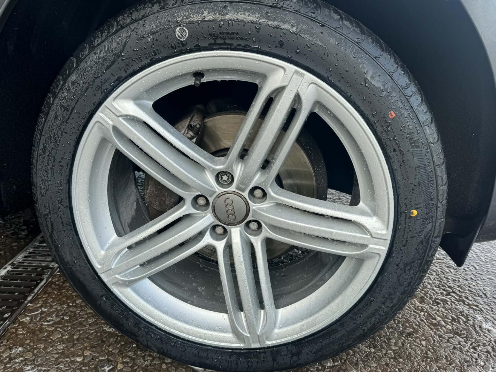 Audi Q5 2.0 TDI S line Plus SUV 5dr Diesel Manual quattro Euro 5 (s/s) (150 ps)