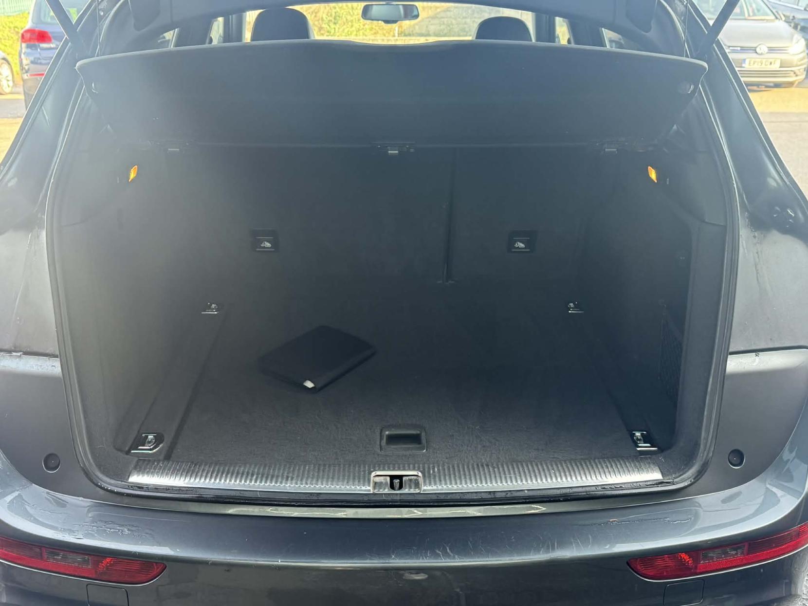 Audi Q5 2.0 TDI S line Plus SUV 5dr Diesel Manual quattro Euro 5 (s/s) (150 ps)