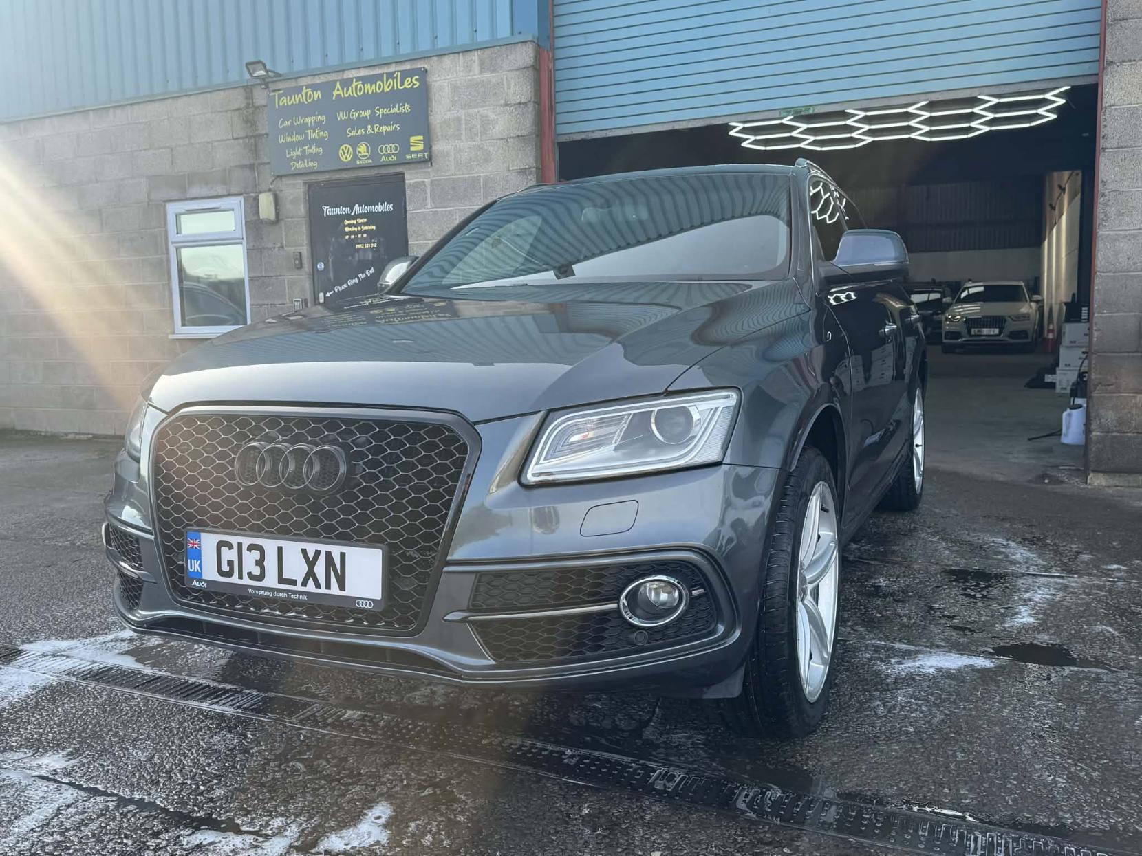 Audi Q5 2.0 TDI S line Plus SUV 5dr Diesel Manual quattro Euro 5 (s/s) (150 ps)